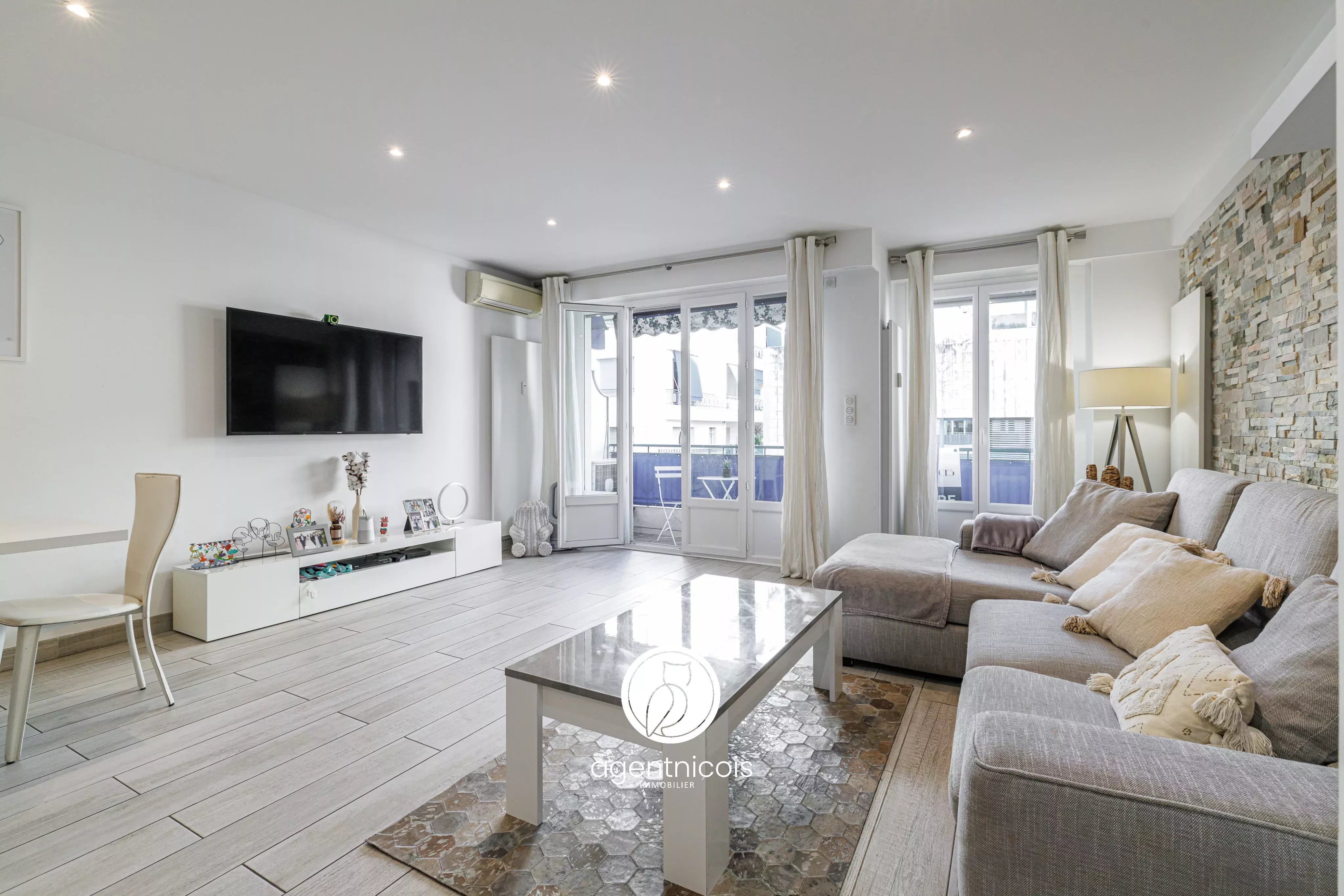 Agence immobilière de 