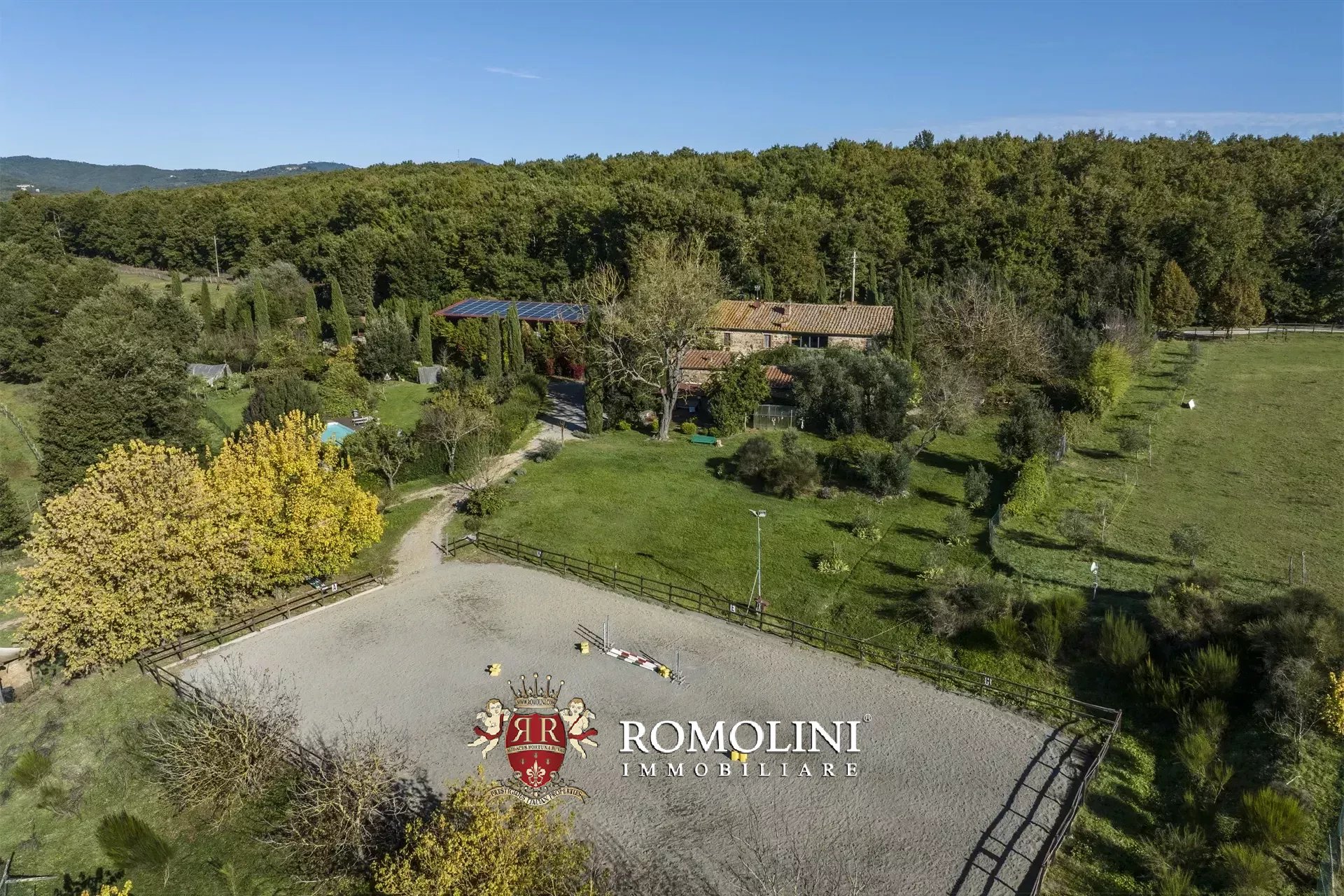 9 Bedroom Horse Property's Image 9