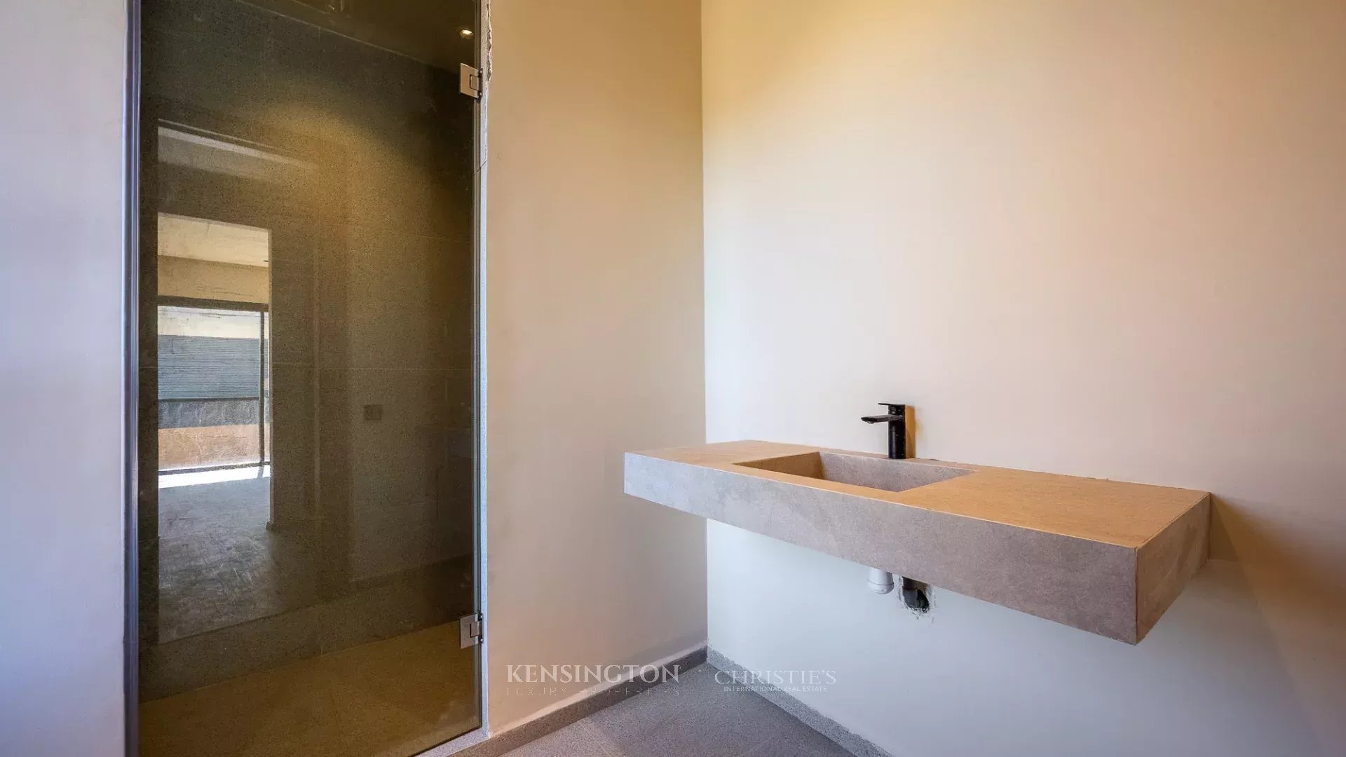 5 Bedroom Villa/Townhouse's Image 15