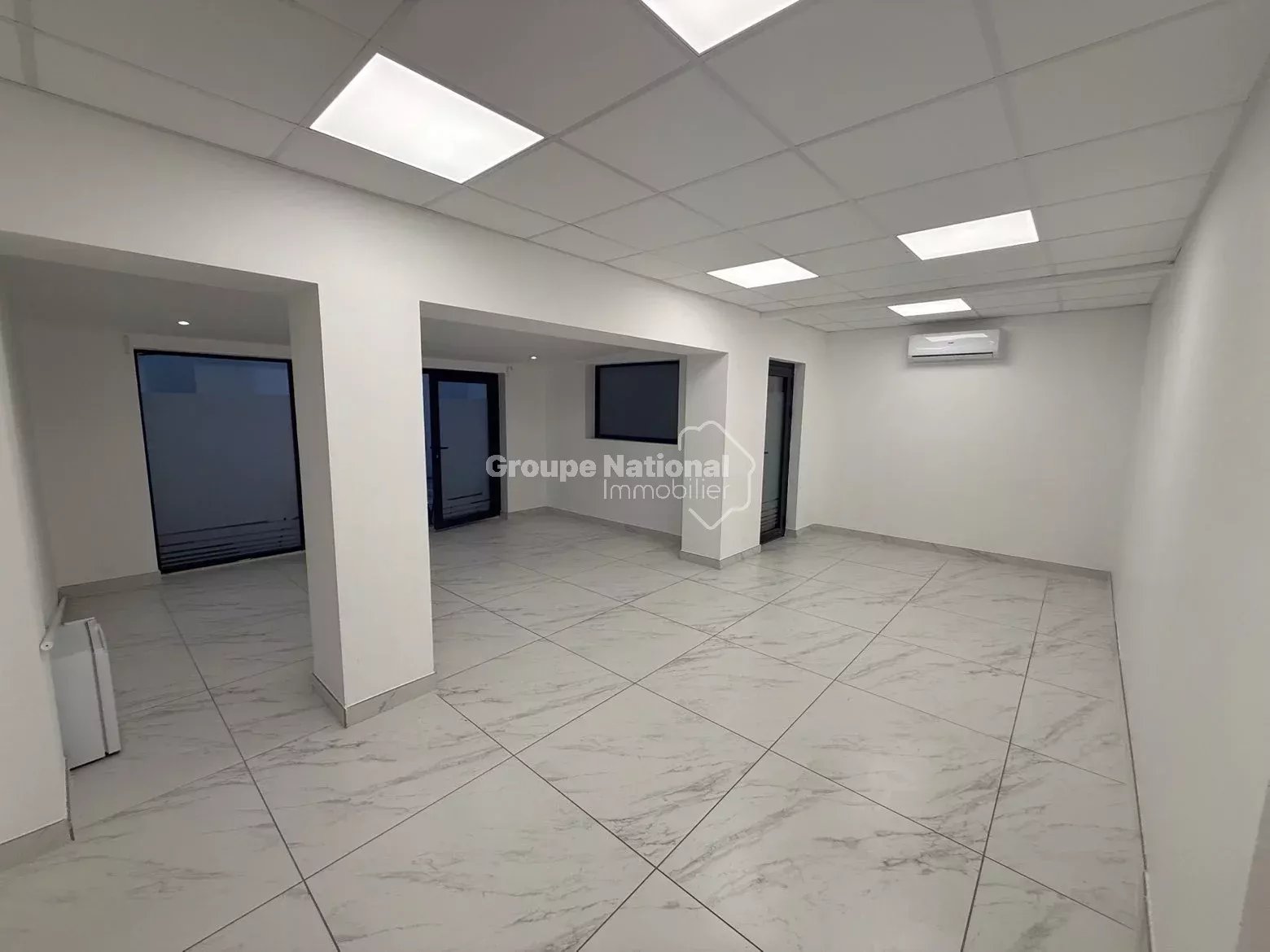 Agence immobilière de 