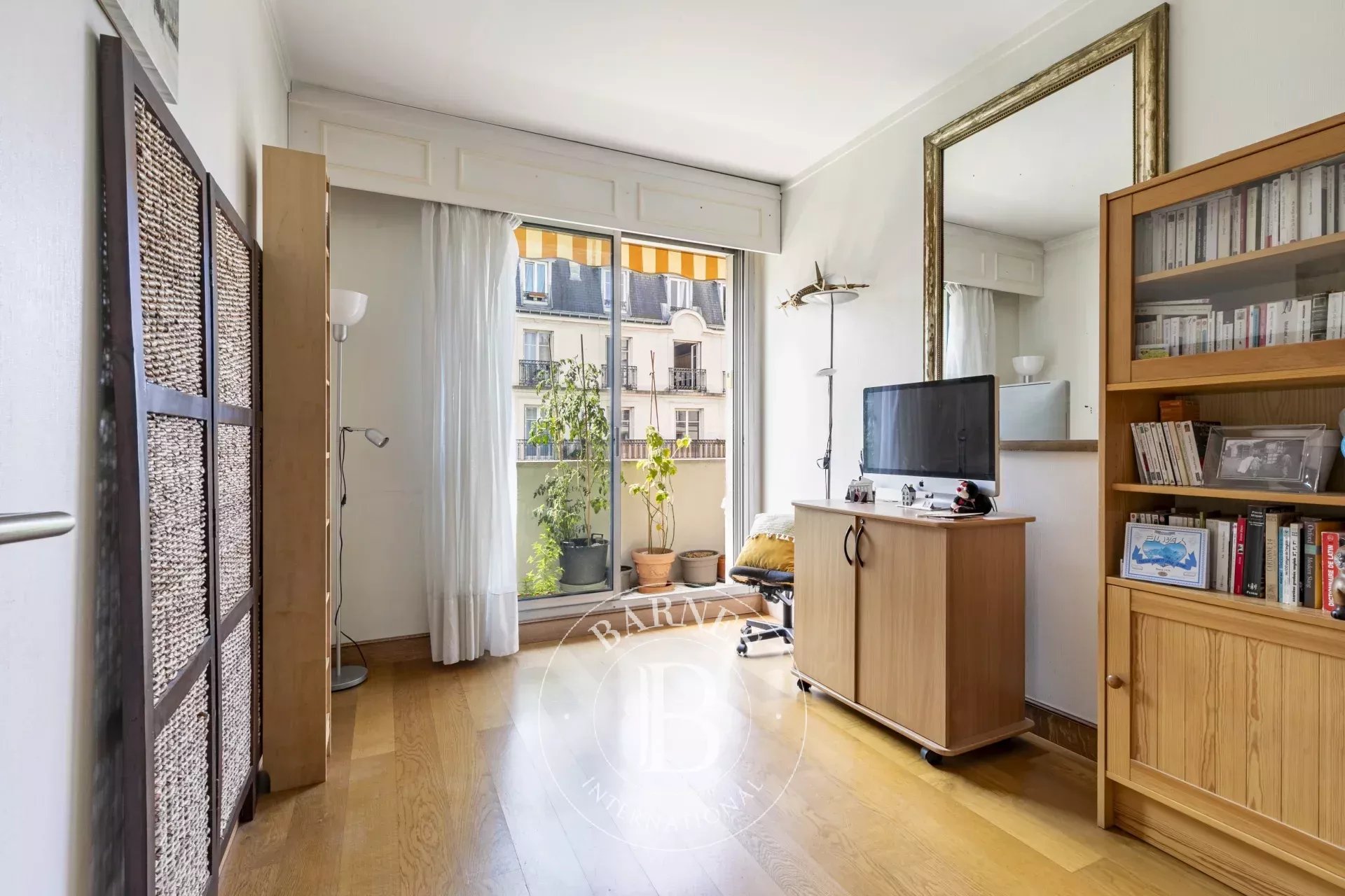 Paris  - Apartment 2 Bedrooms - picture 11