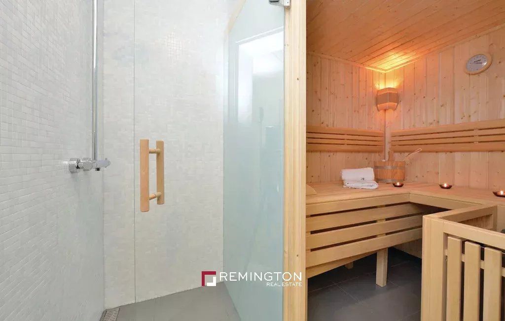 4 Bedroom Villa/Townhouse's Image 18