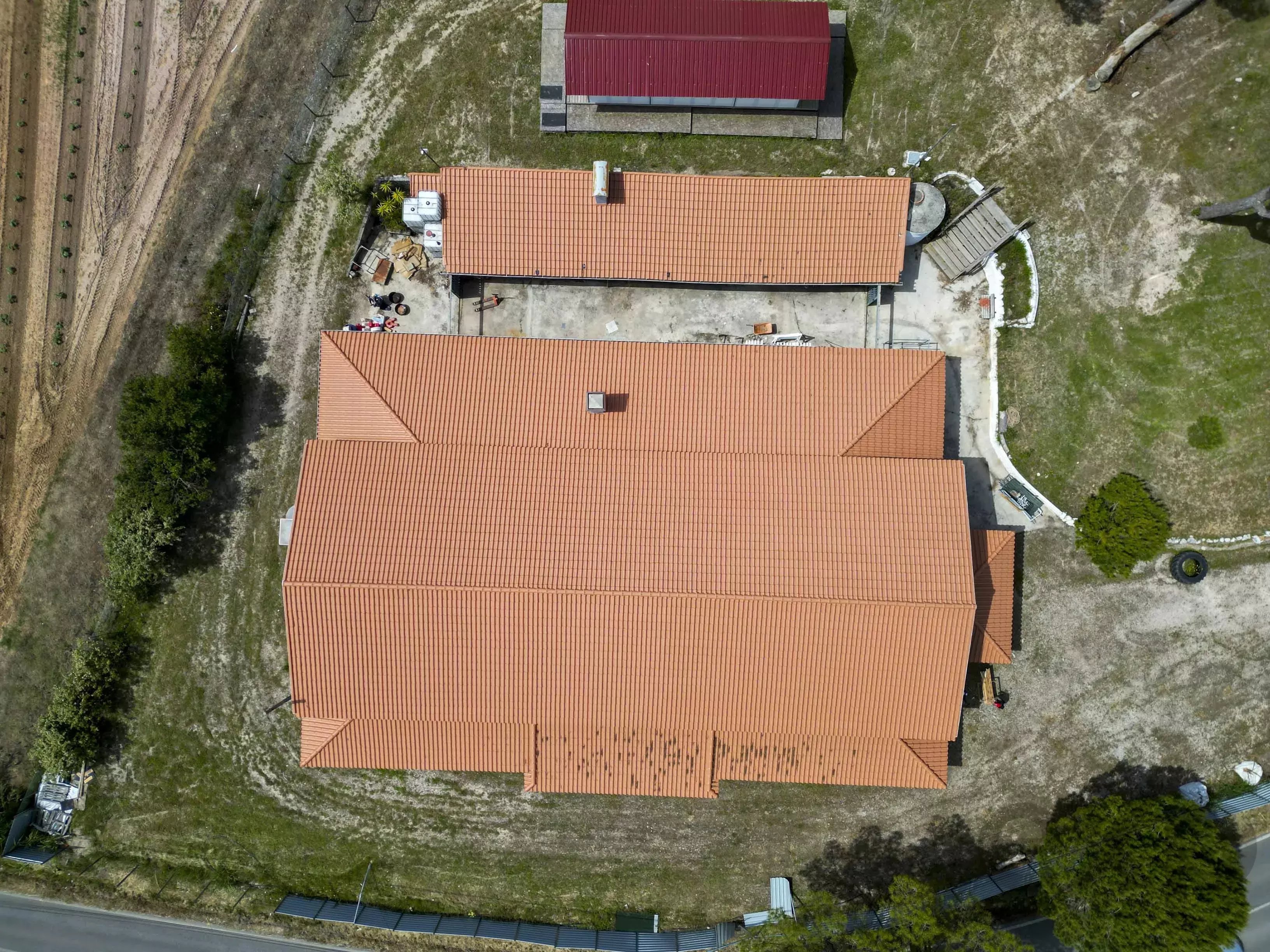 A dos Cunhados - Commercial farm with a plot of land measuring 9630 square meters 87016840 image 8