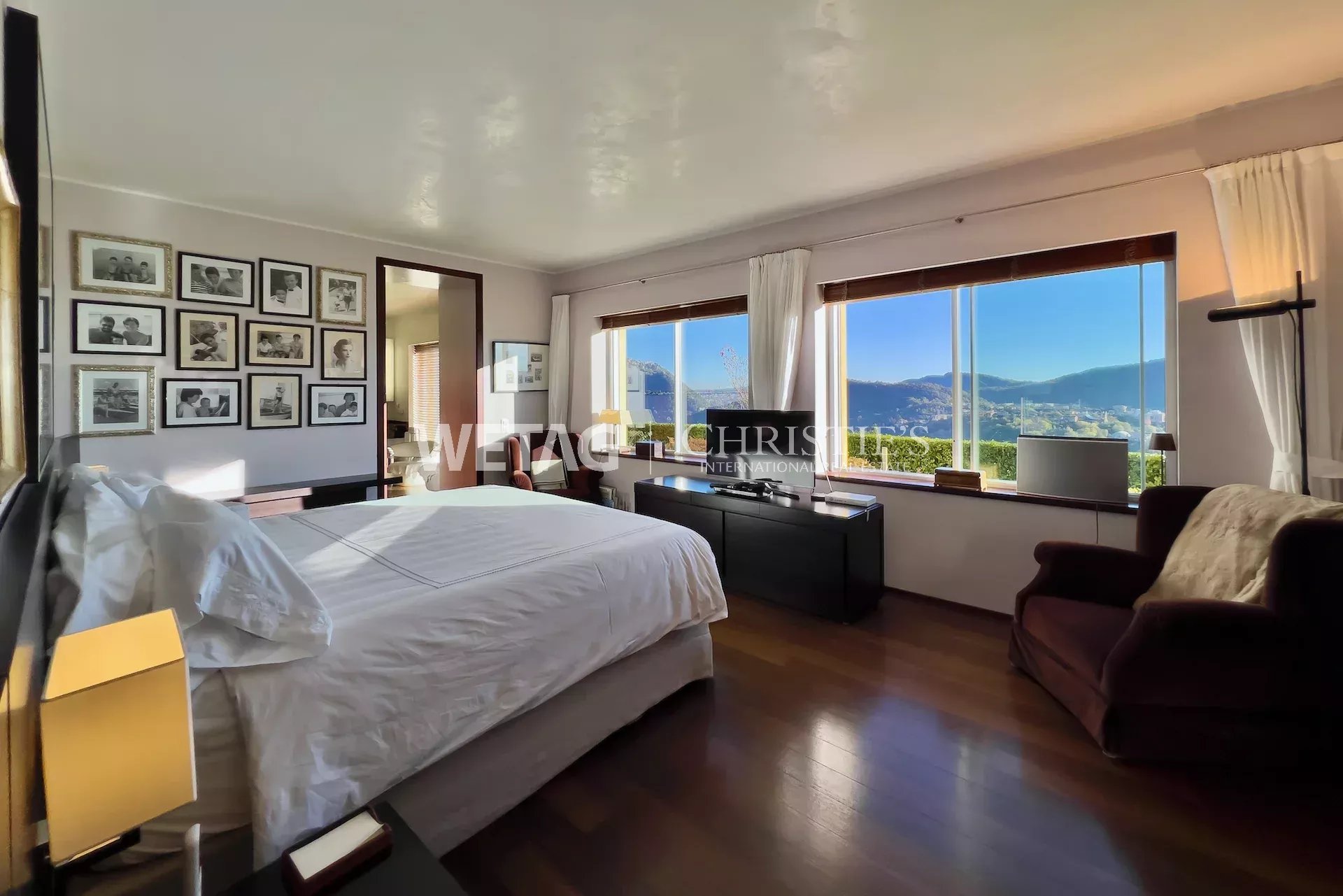 4 Bedroom Villa/Townhouse's Image 4