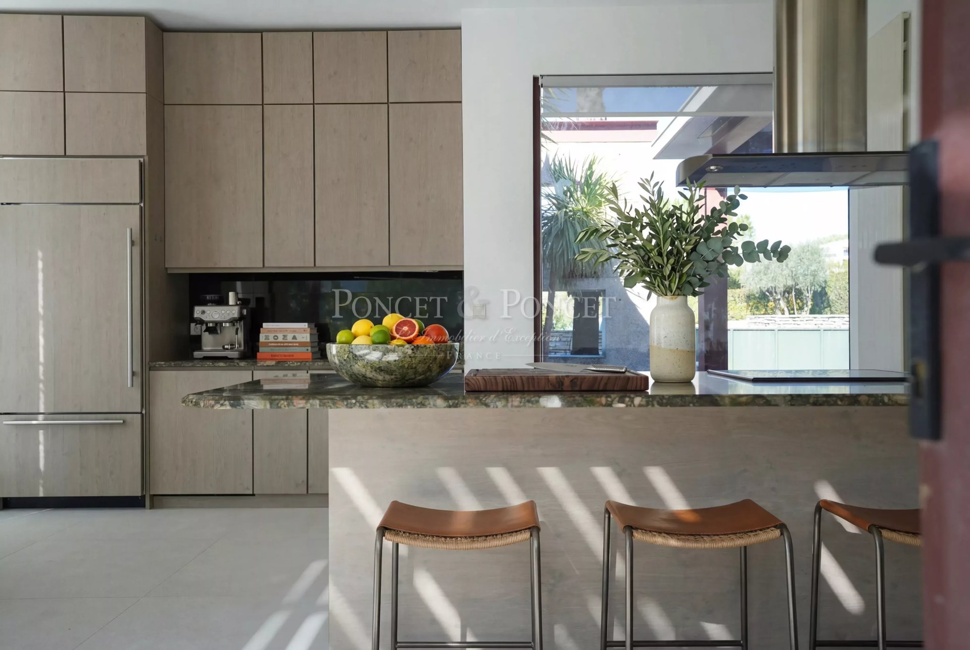 5 Bedroom Villa/Townhouse's Image 21