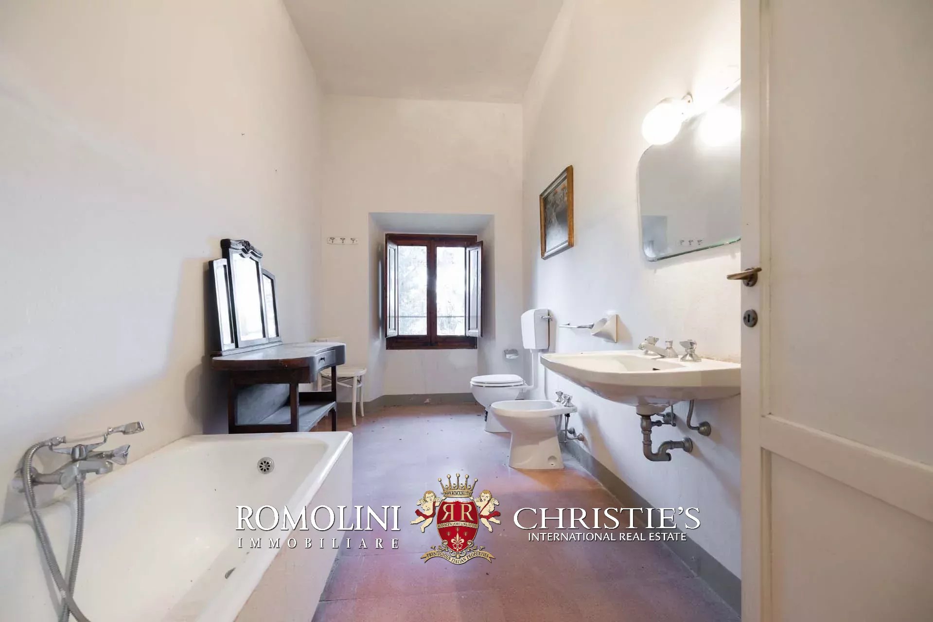 16 Bedroom Villa/Townhouse's Image 64