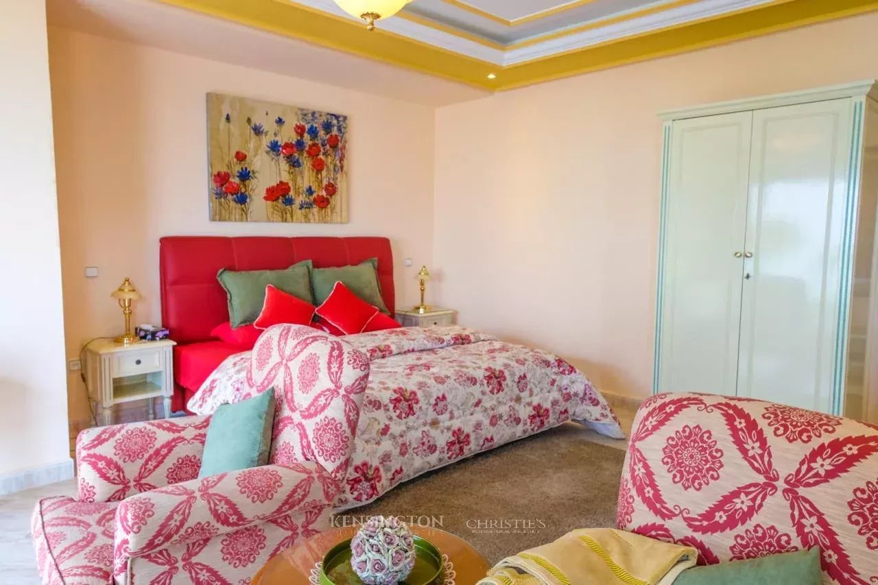 4 Bedroom Villa/Townhouse's Image 18