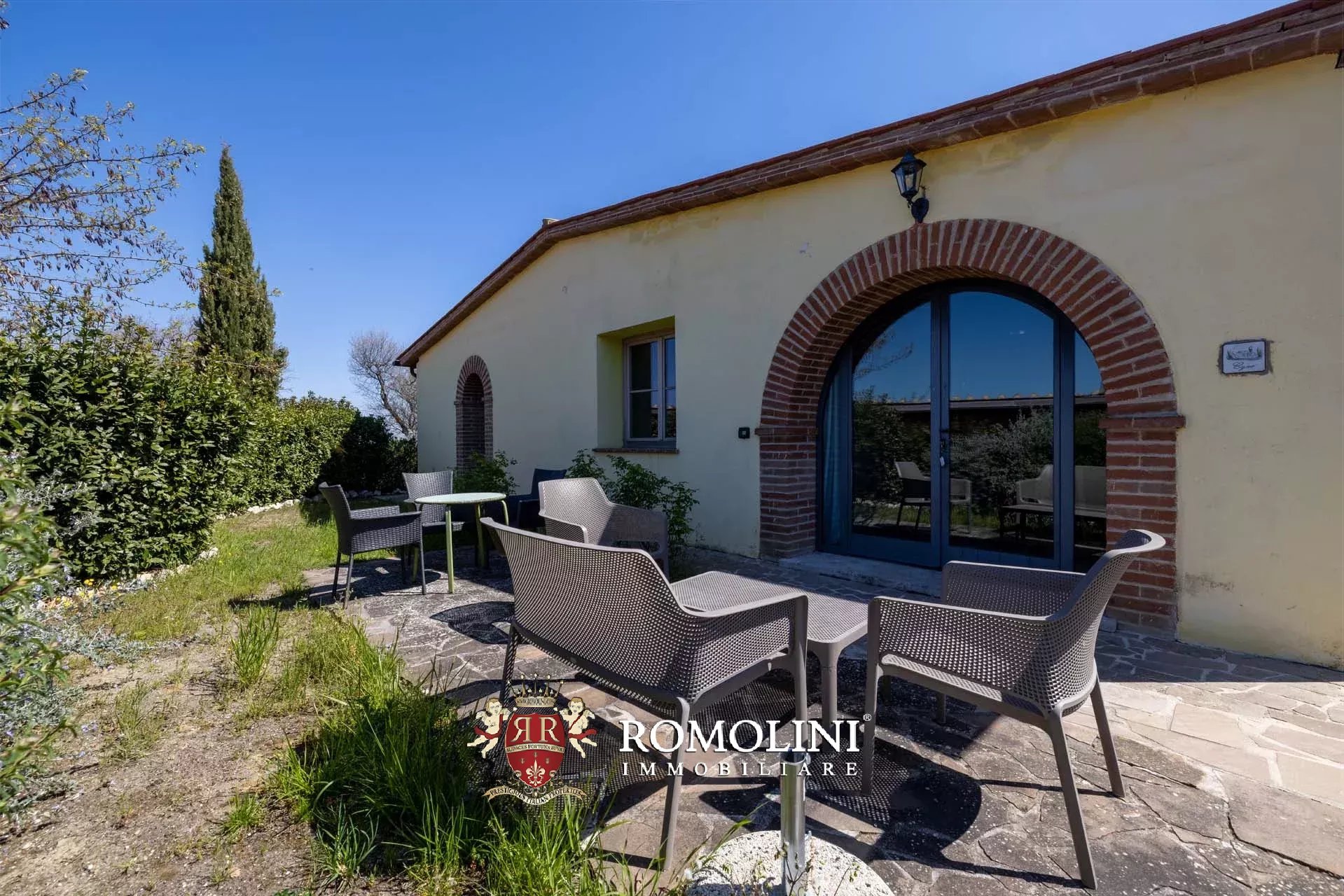 LUXUSANLAGE MIT 19 WOHNUNGEN IN DER TOSKANA, VAL D'ORCIA