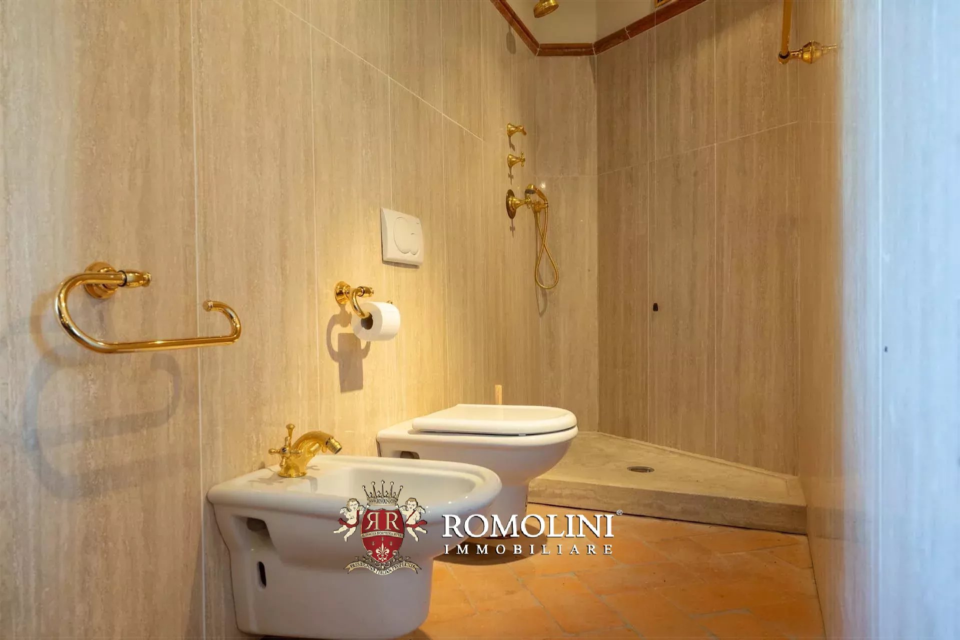 10 Bedroom Villa/Townhouse's Image 103