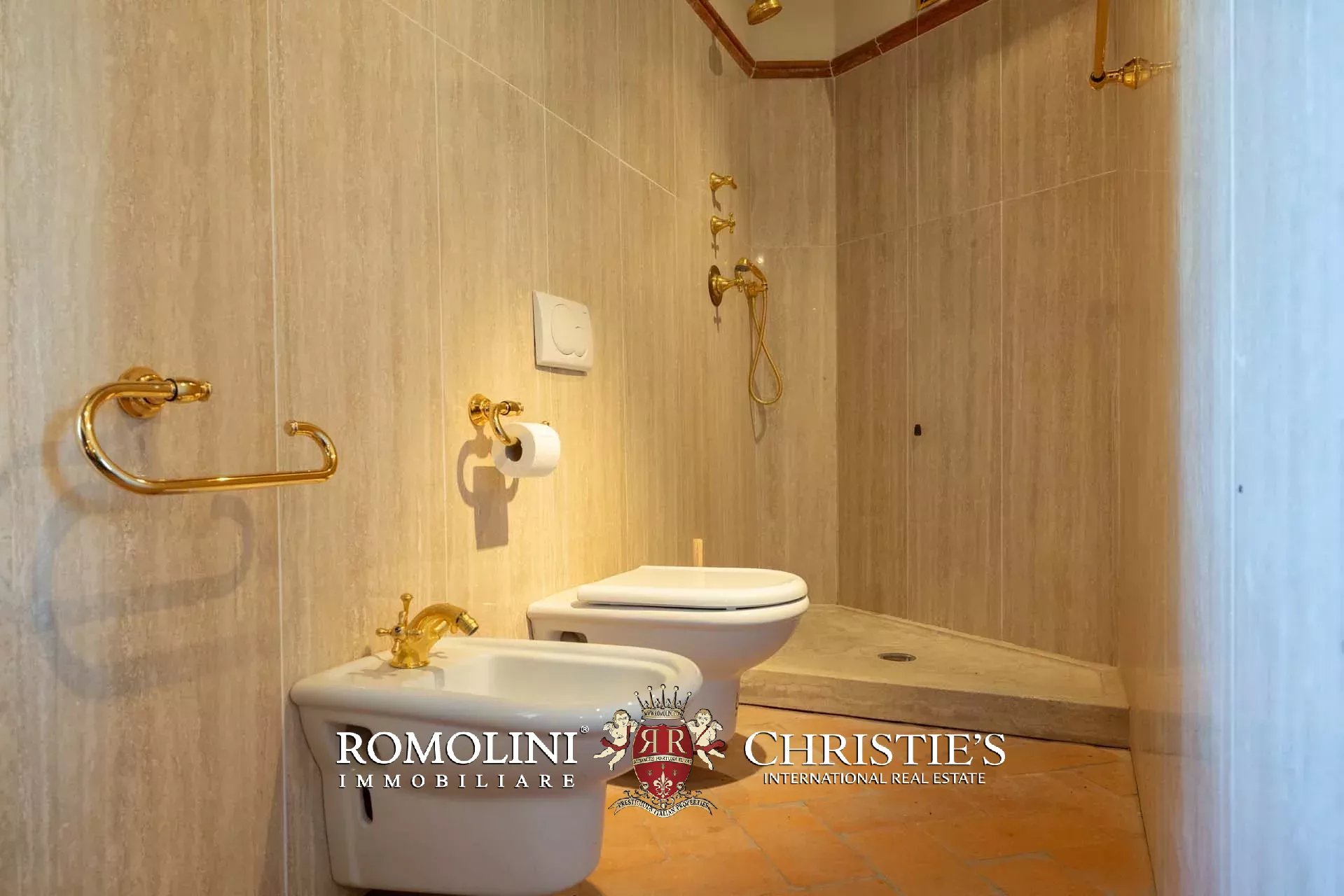 10 Bedroom Villa/Townhouse's Image 103