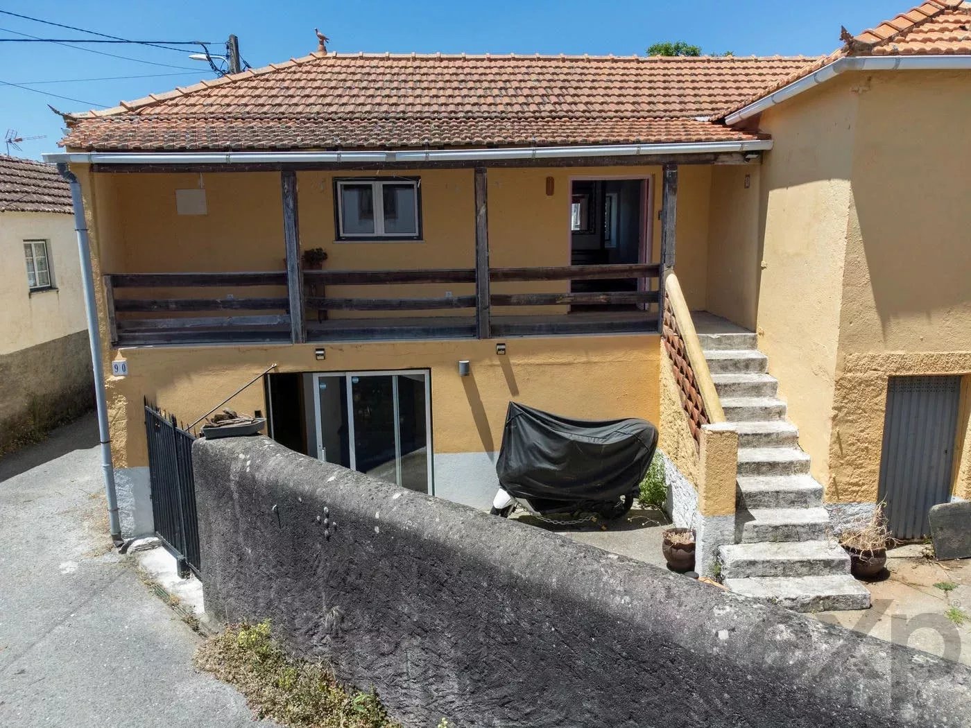 Beautiful Traditional Stone House with Separate Guest Cottage  In Walk-In Condition – Perfect for Rental or Family Living