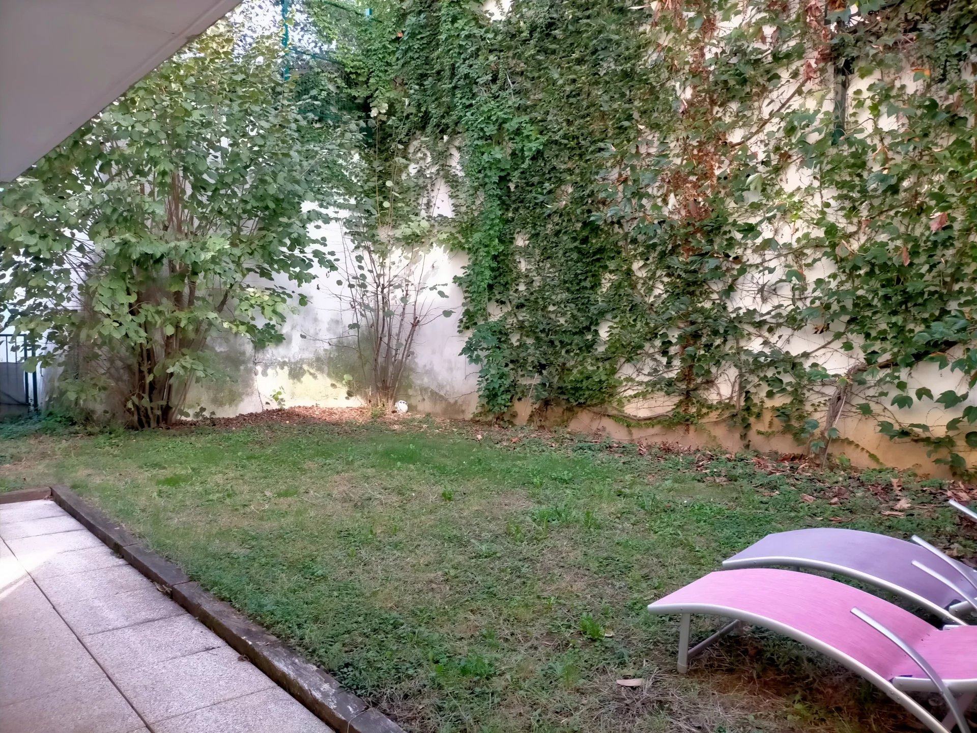 511802 Location Oullins