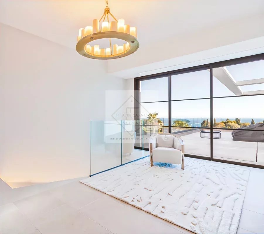 SUPER CANNES — EXCEPTIONAL BRAND-NEW CONTEMPORARY VILLA WITH PANORAMIC SEA VIEWS — photo 6