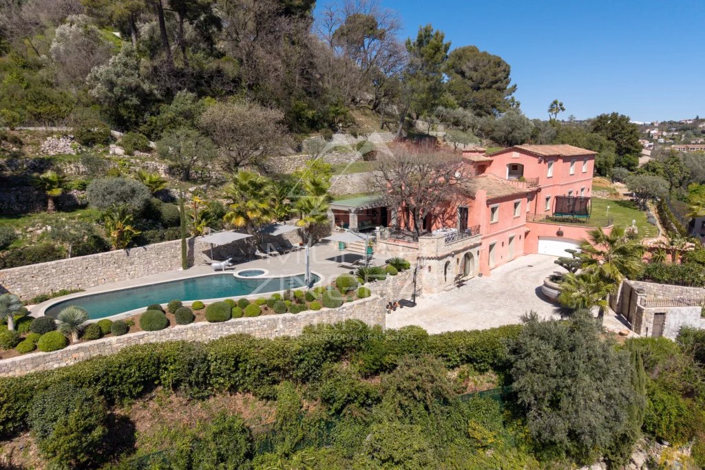 Villa for sale in Mougins — Mougins - Sumptuous villa with panoramic sea view