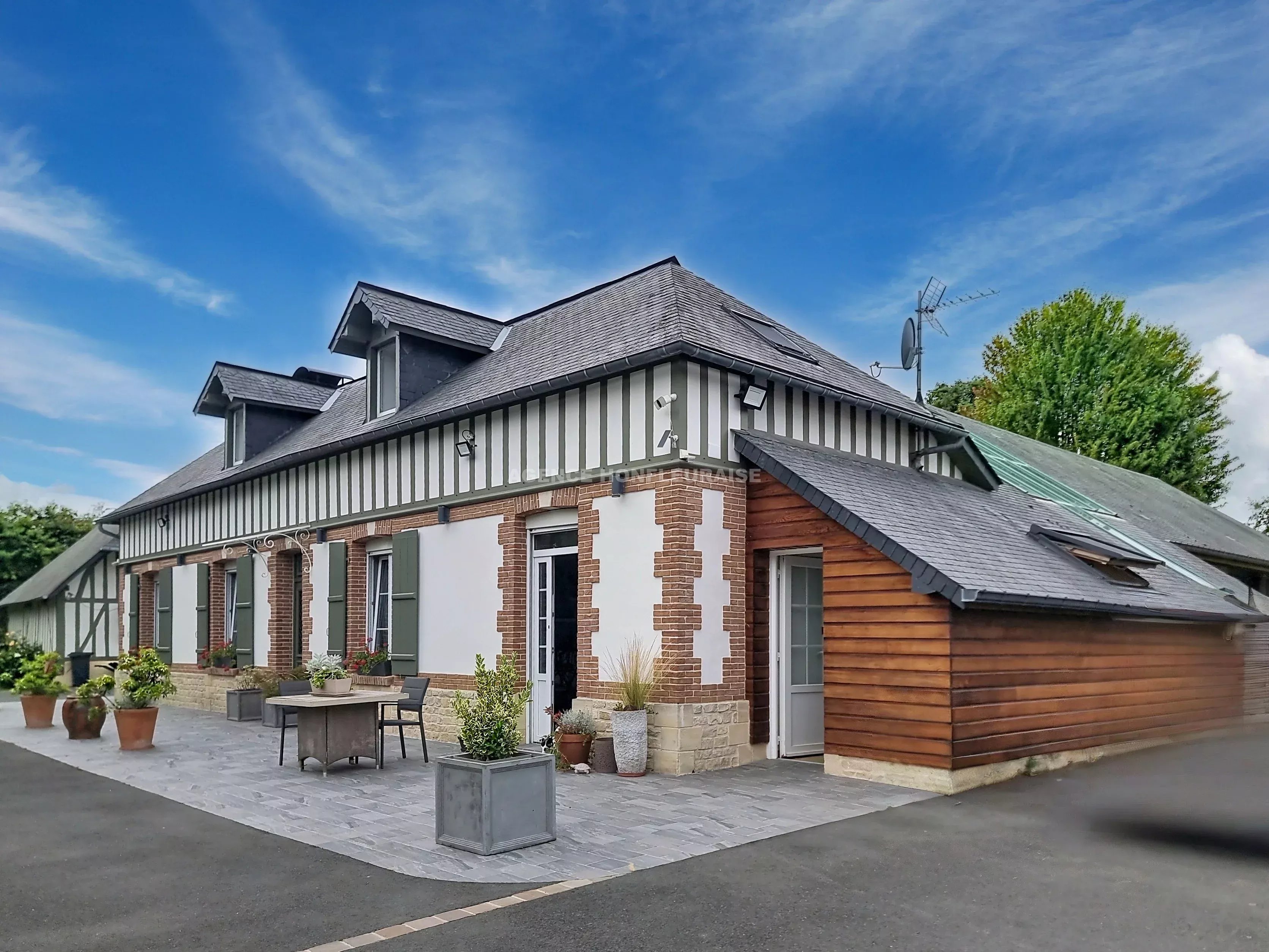 Agence immobilière de 