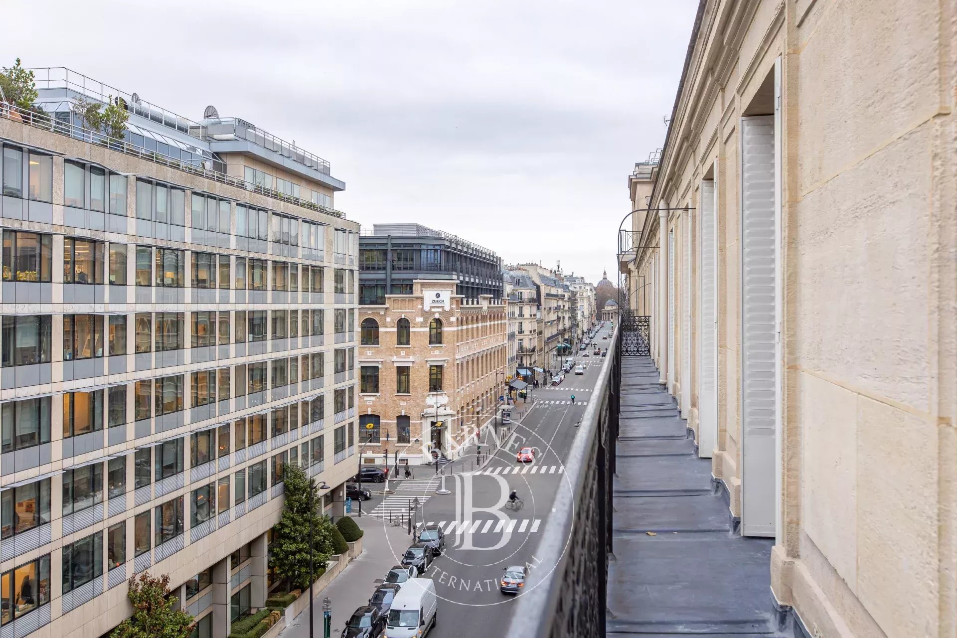 Daire Paris 17ème - picture 17