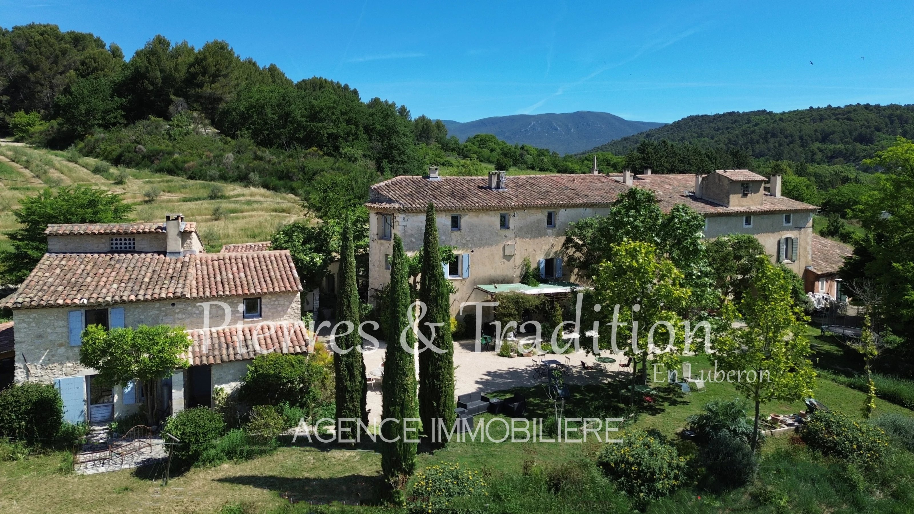 Exclusivité – Propriété d’exception de plus de 3,7 hectares au cœur du Luberon