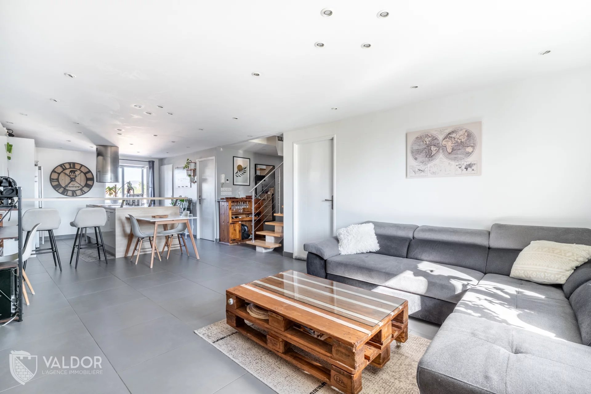 T3 en duplex - deux stationnements privatifs - Hypercentre