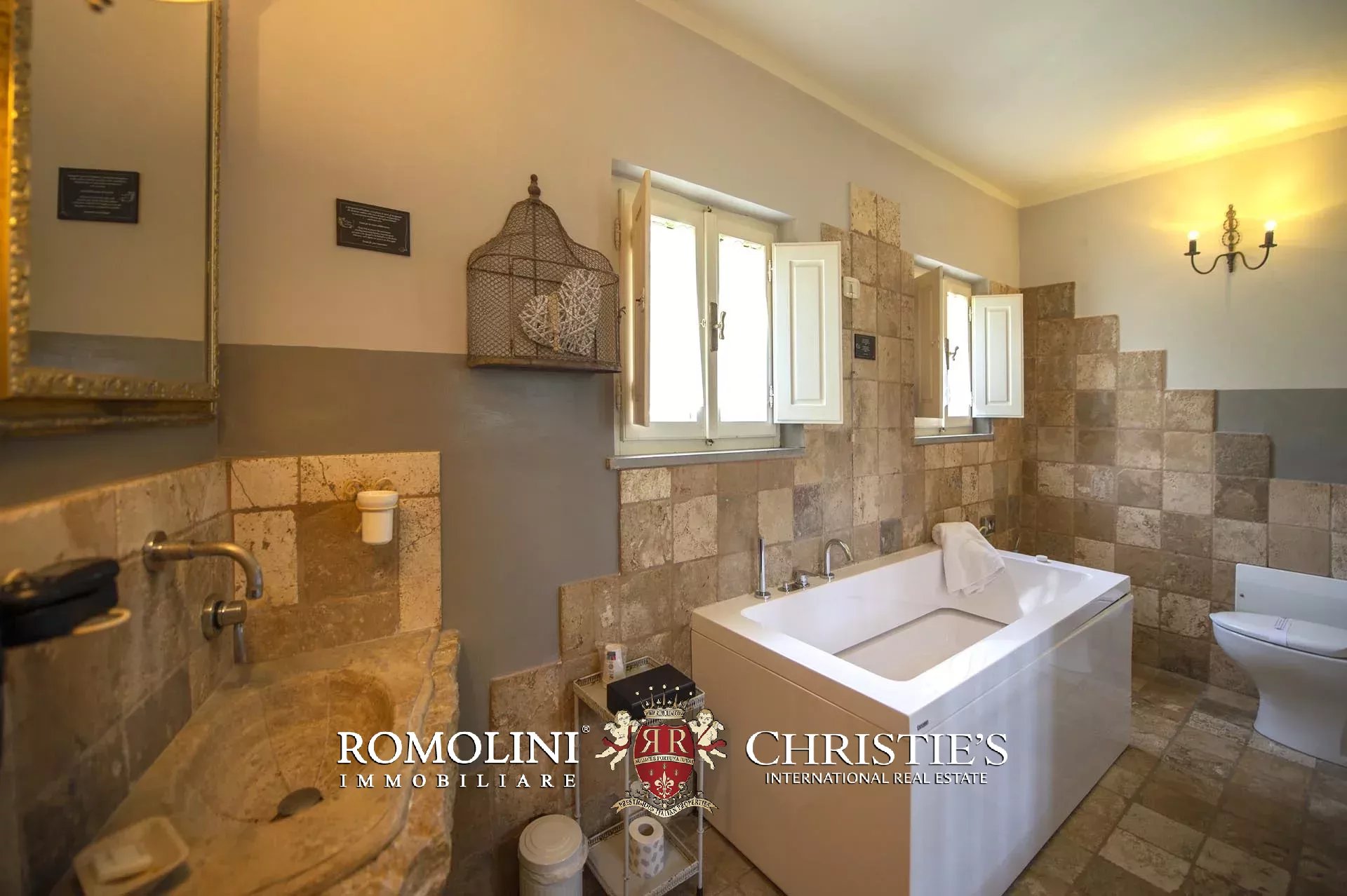 12 Bedroom Villa/Townhouse's Image 56
