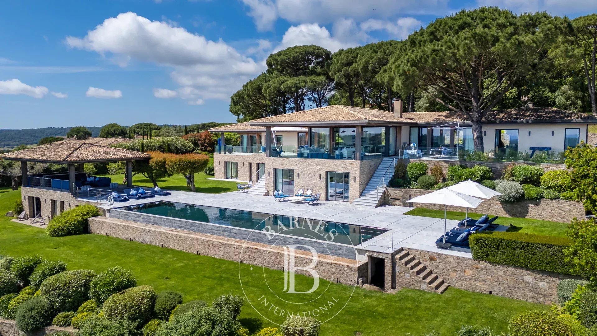 Villa Saint-Tropez  -  ref 84615159 (picture 1)