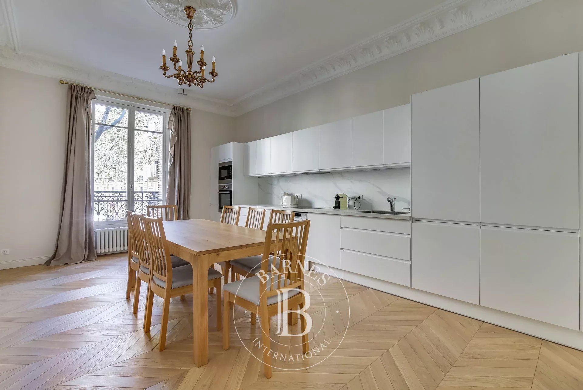 Daire Paris 8ème - picture 4