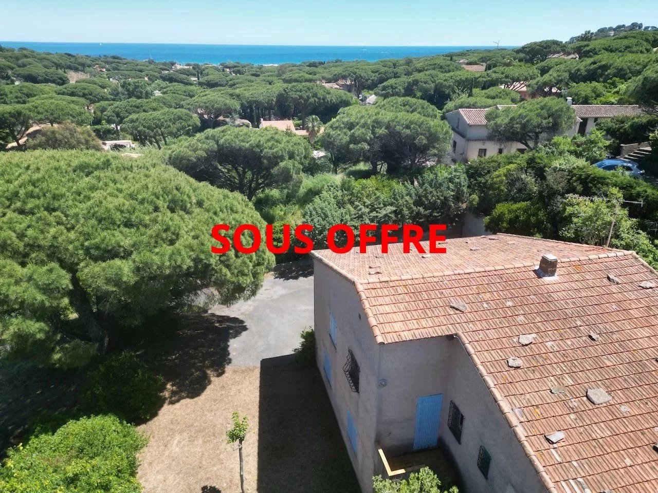 Ste.Maxime - TO BE RENOVATED Villa on 1350m2 of land