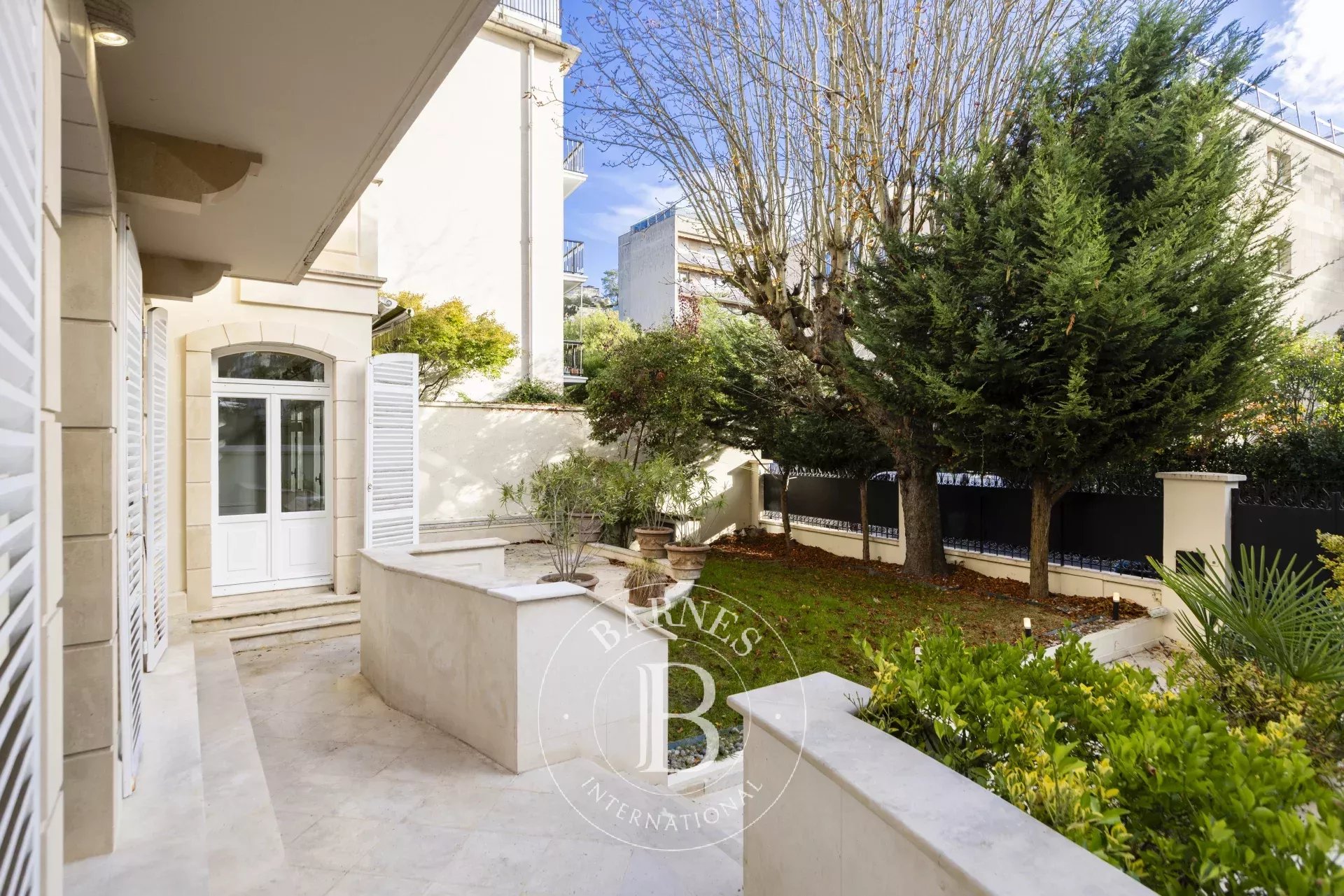 Konak Neuilly-sur-Seine - picture 30