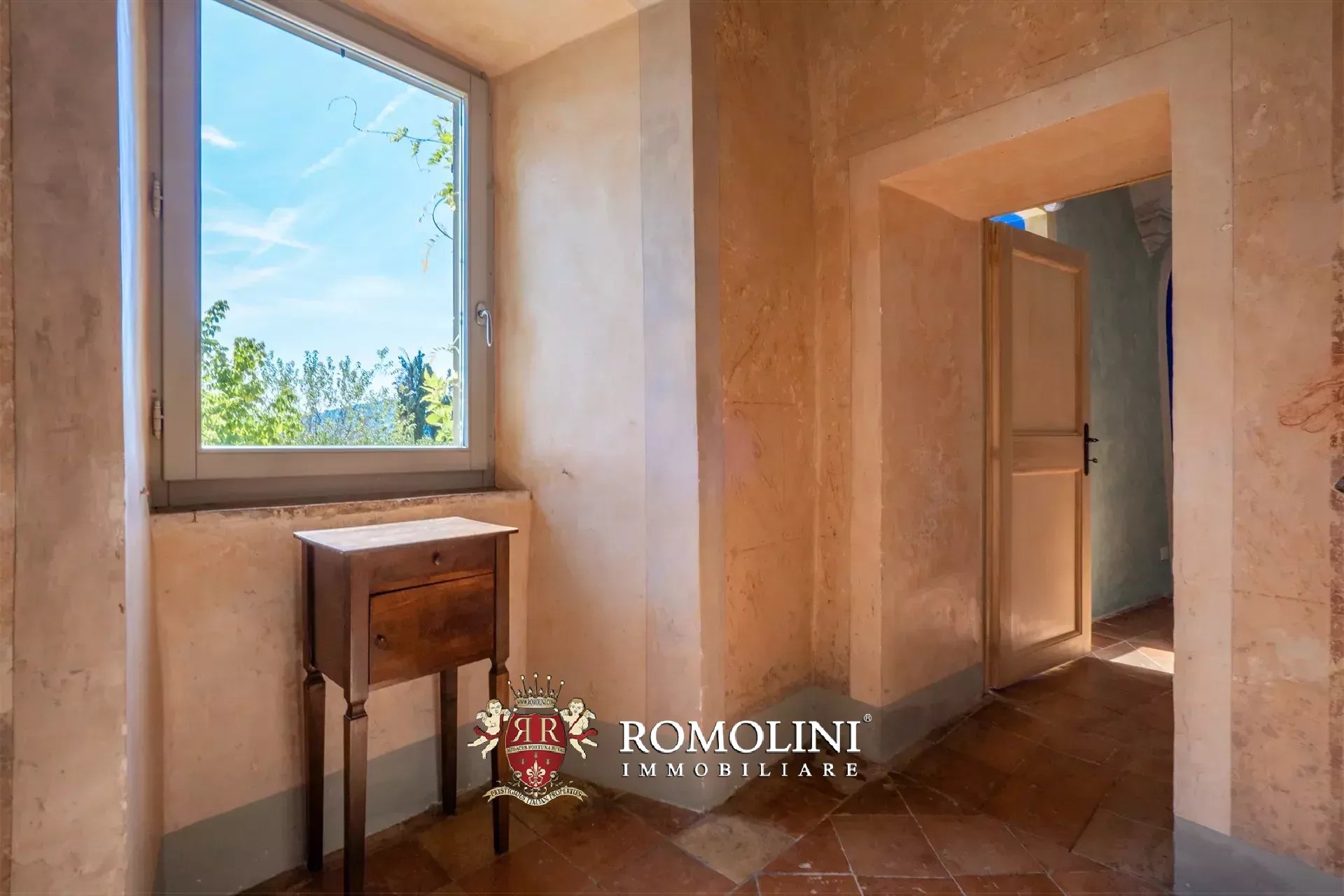 10 Bedroom Villa/Townhouse's Image 90