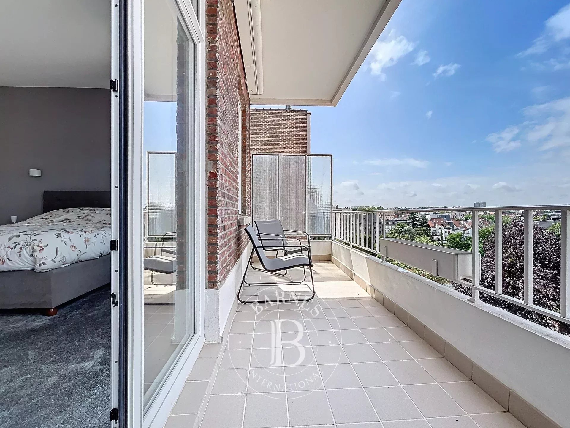 UNDER OFFER - Ixelles - Penthouse - 3 bedrooms - terraces