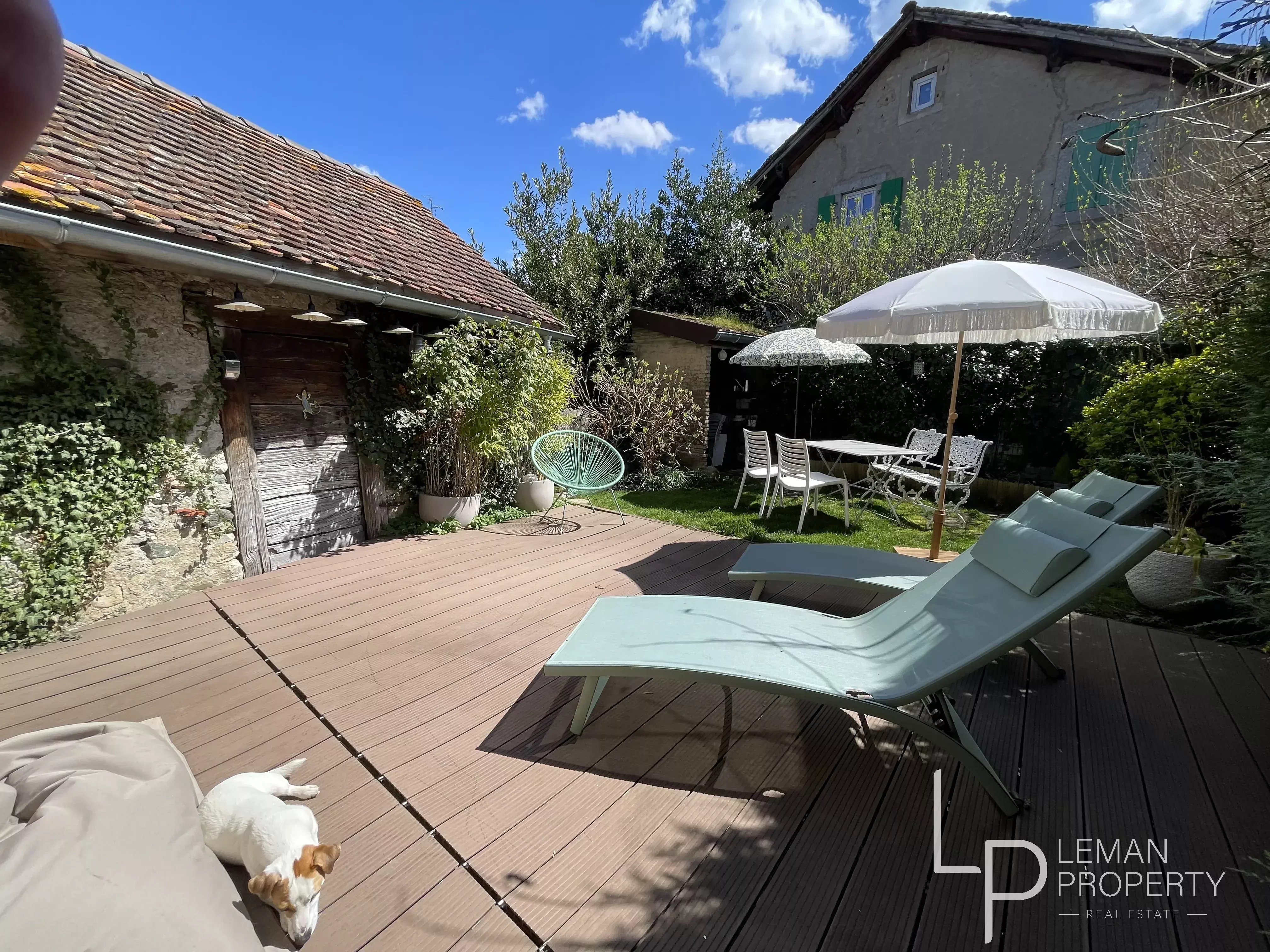maison de 140 m2 comprenant 4 pièces