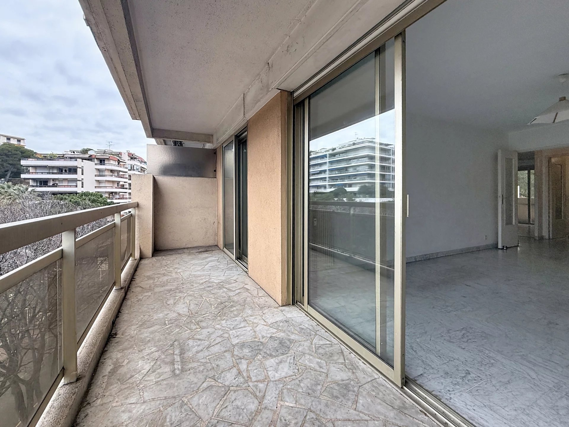 Agence immobilière de AZUR ACT IMMOBILIER