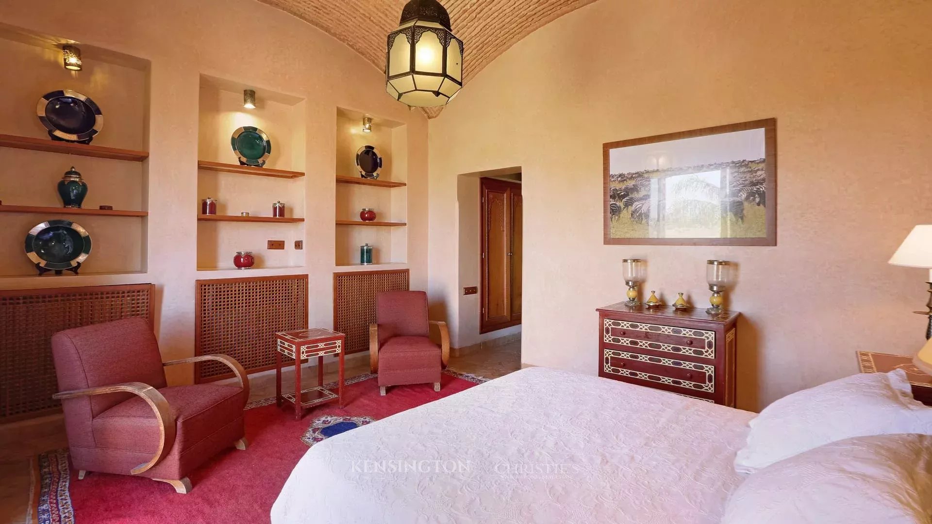 8 Bedroom Villa/Townhouse's Image 39