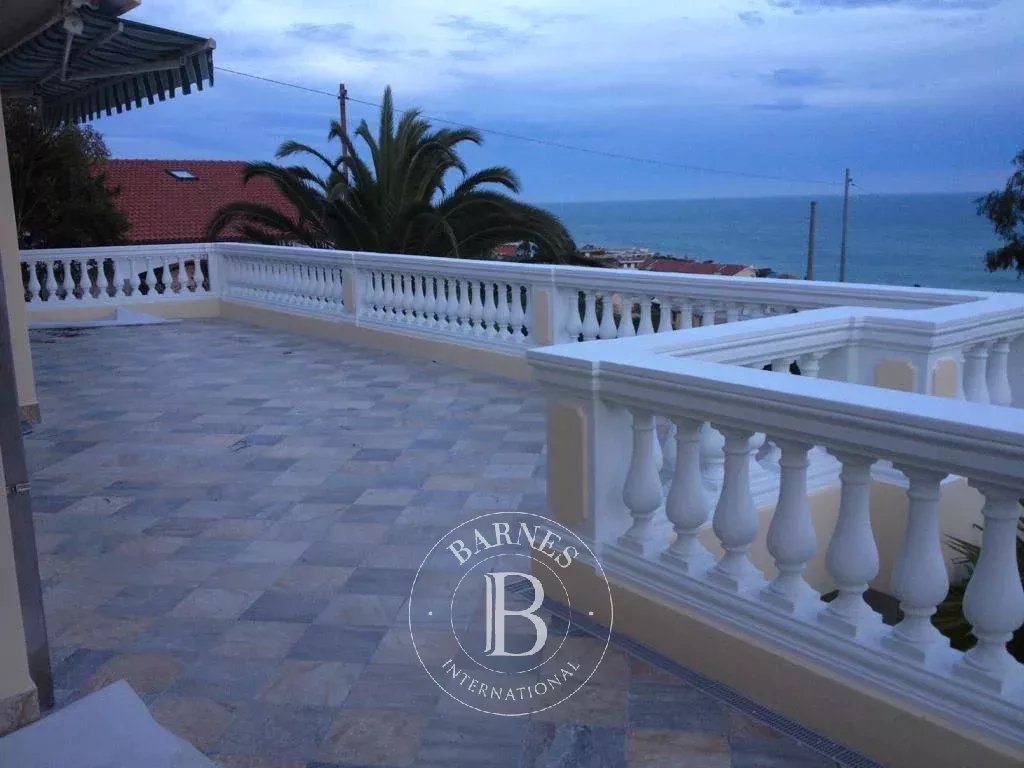 Villa Sanremo - picture 13