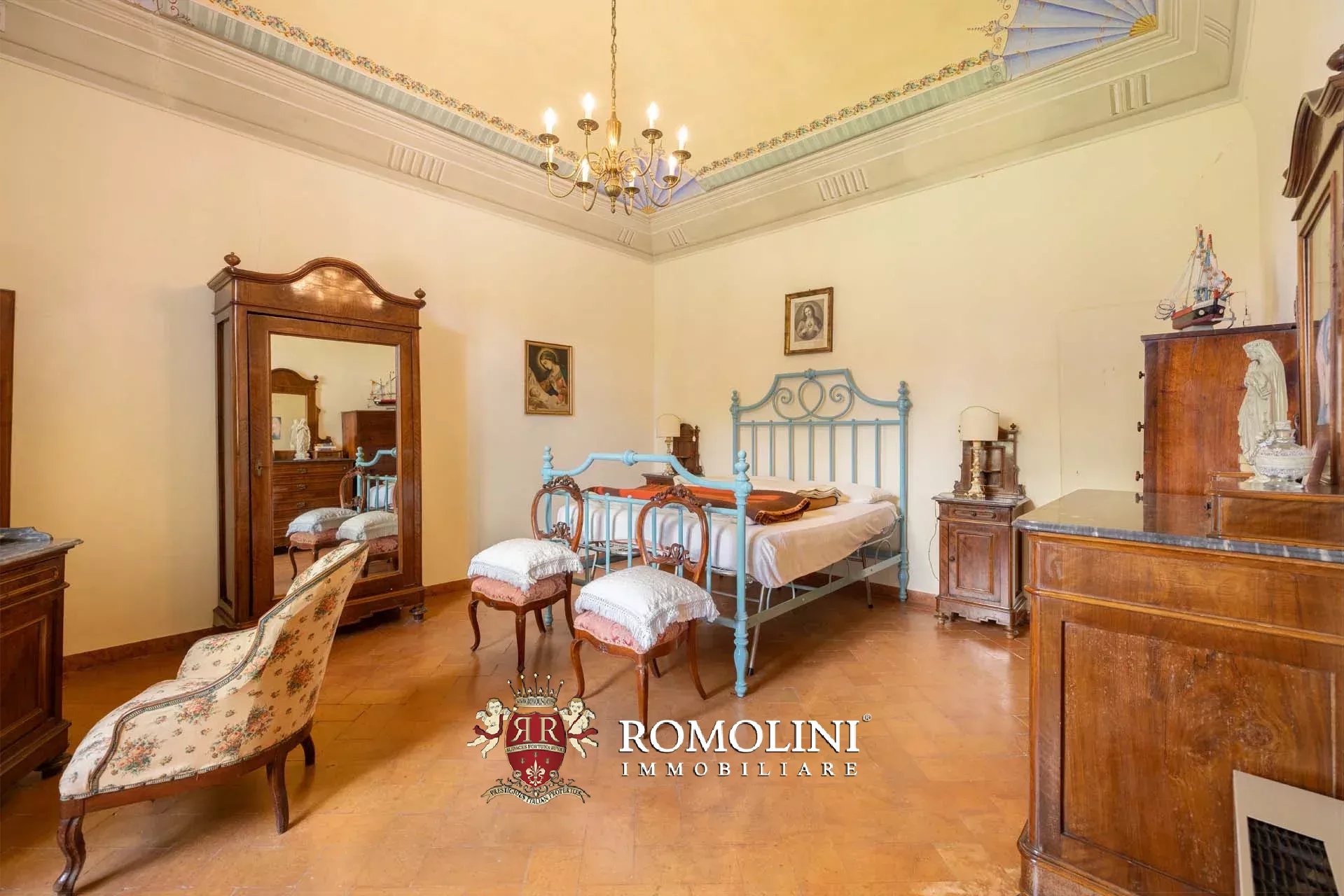 35 Bedroom Vineyard's Image 57