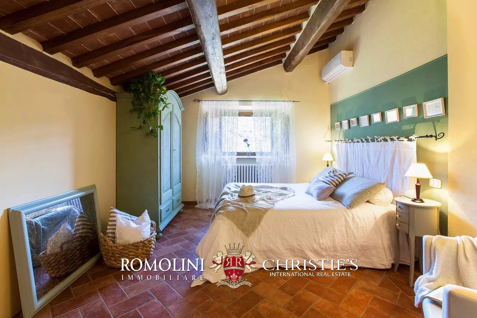 4 Bedroom Villa/Townhouse's Image 63