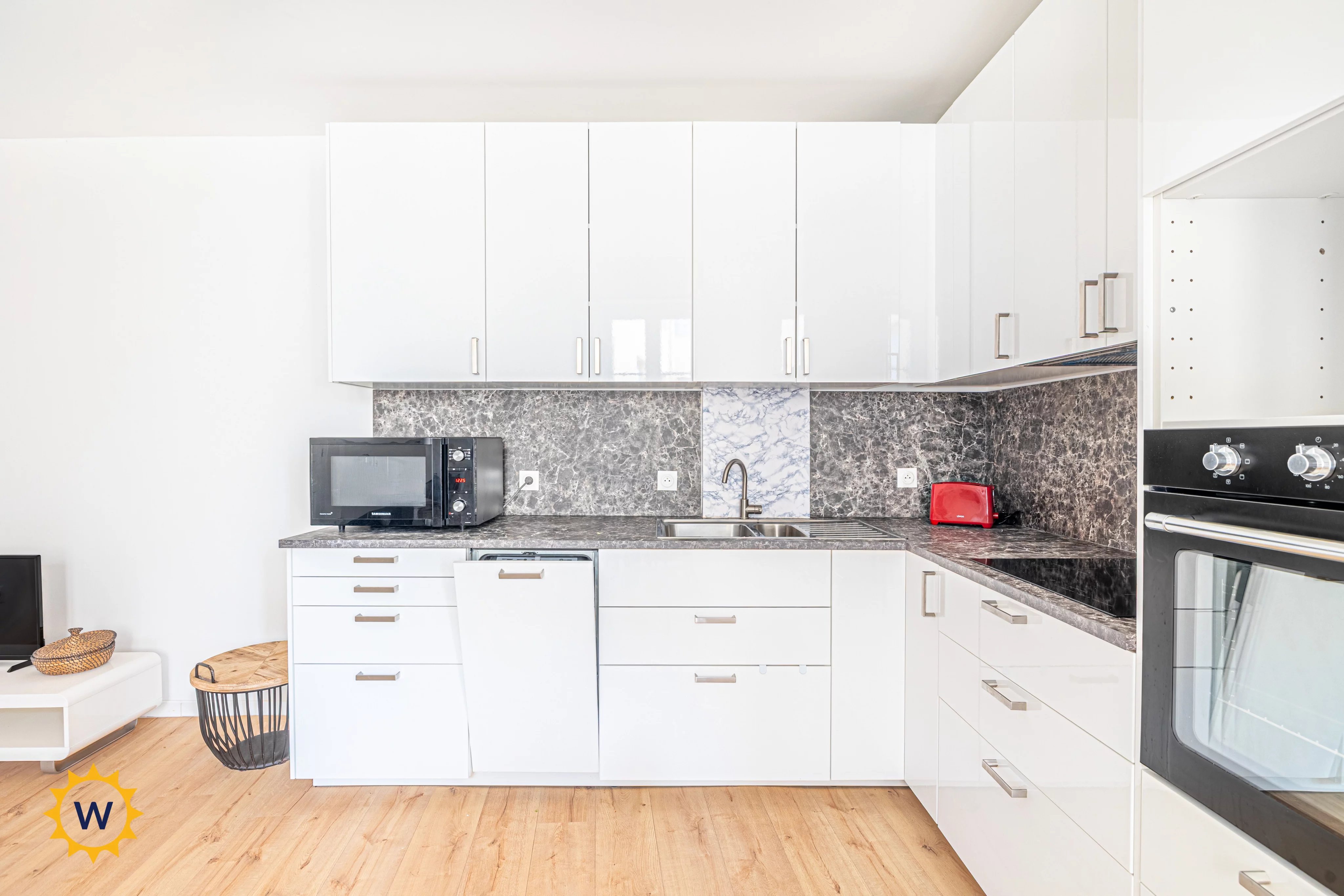 LOCATION ETUDIANTE - NICE CENTRE - 3 PIECES MEUBLE — photo 3