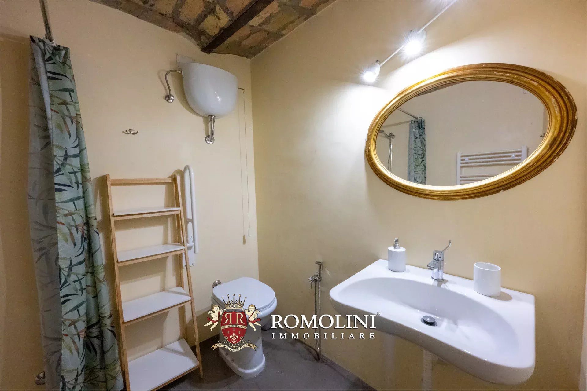 5 Bedroom Villa/Townhouse's Image 46