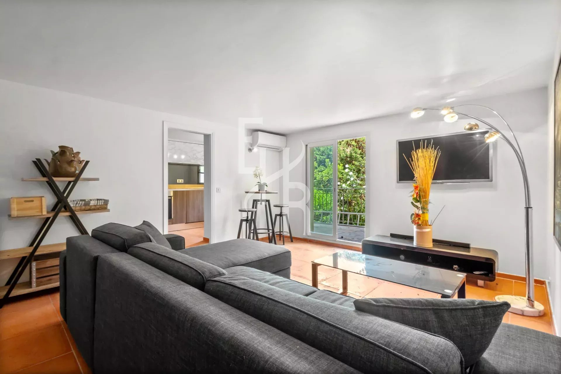 Villa 8 P, vue panoramique à Vallauris