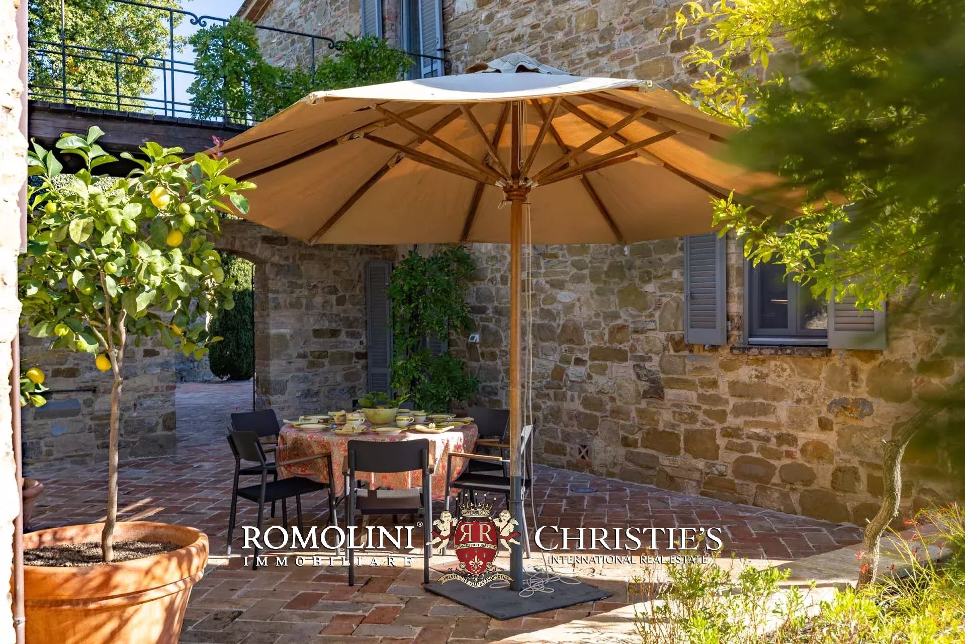 4 Bedroom Villa/Townhouse's Image 25
