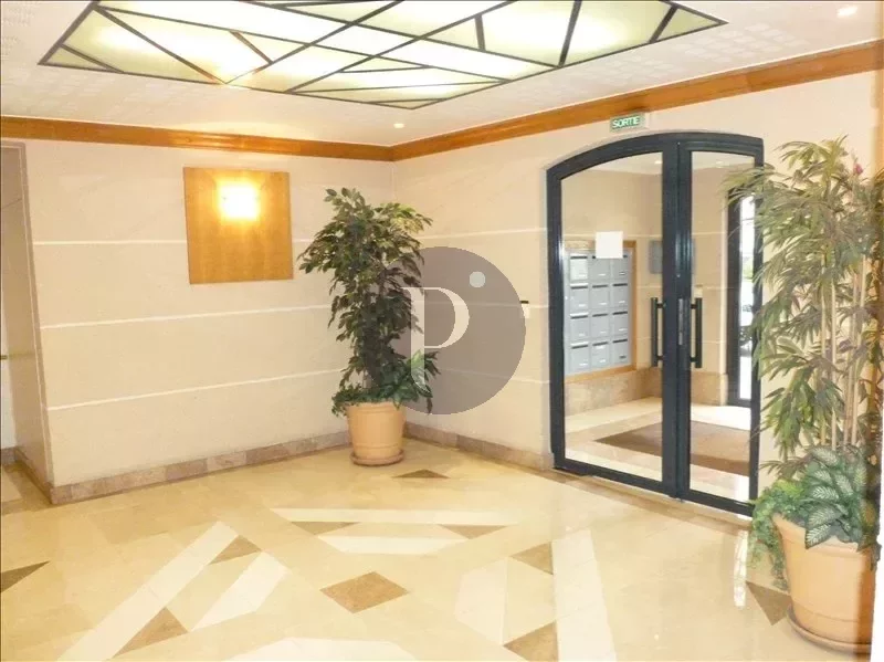 vente-appartement-2-pieces-le-plessis-robinson-83871524