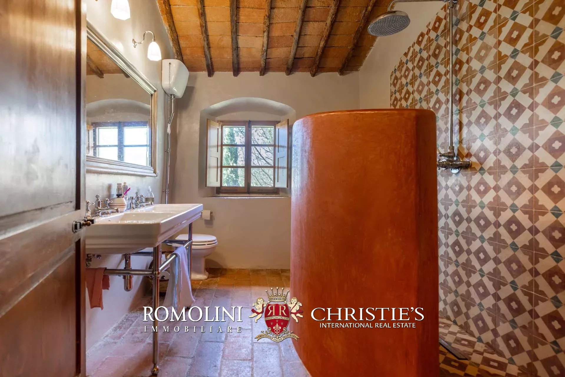 5 Bedroom Vineyard's Image 52