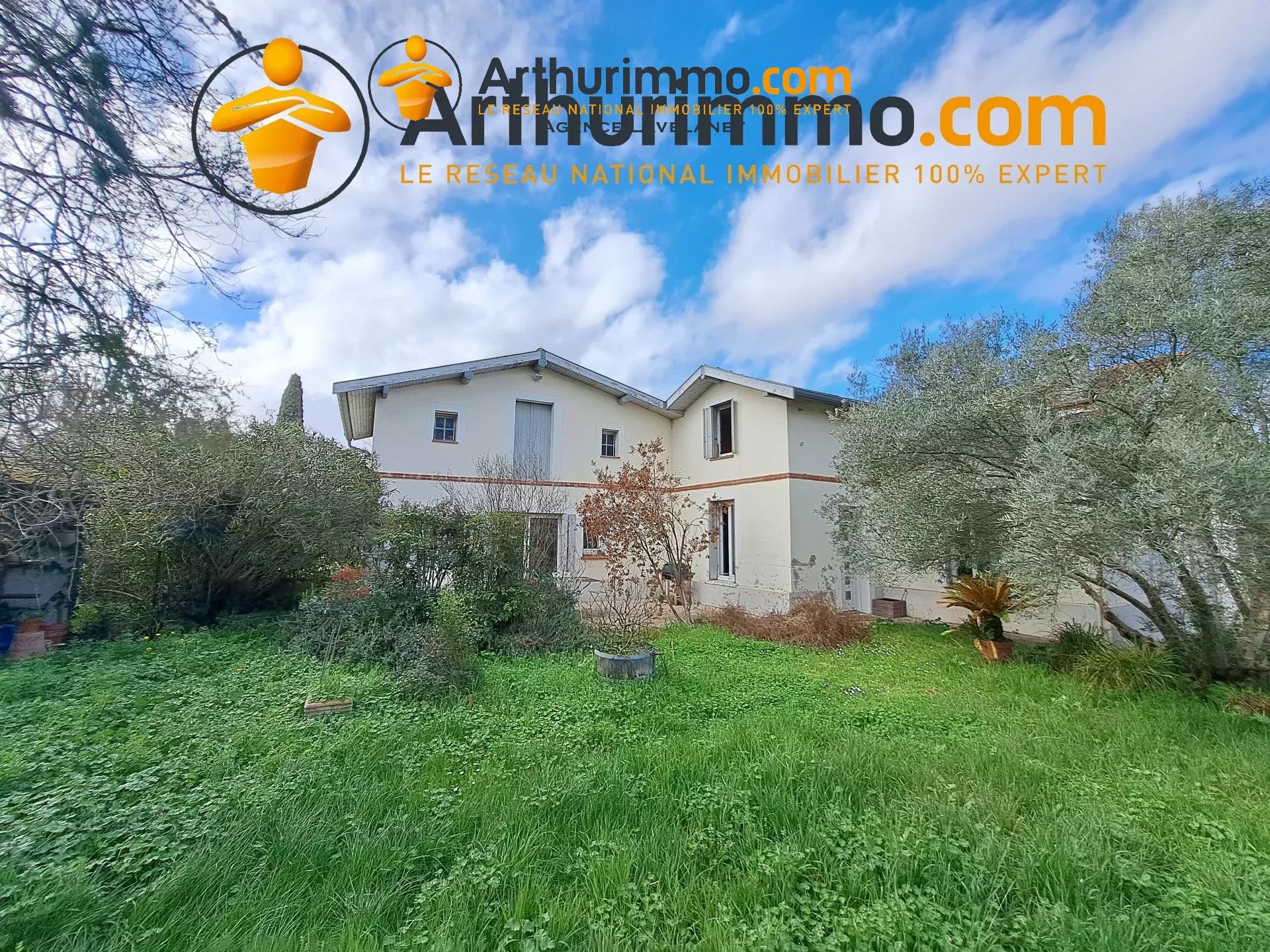 Agence immobilière de 