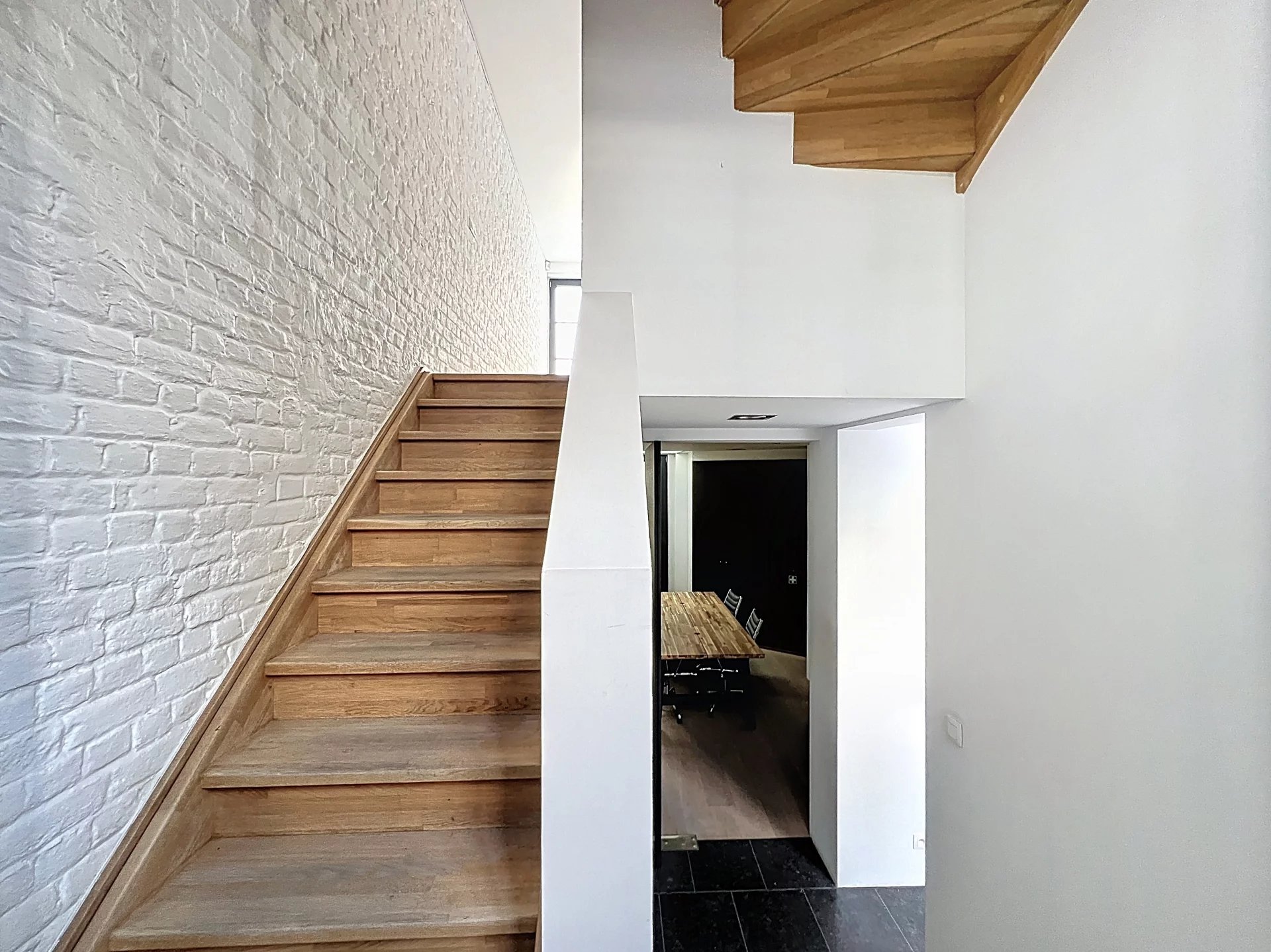 Place du Chatelain - Loft-style house for sale