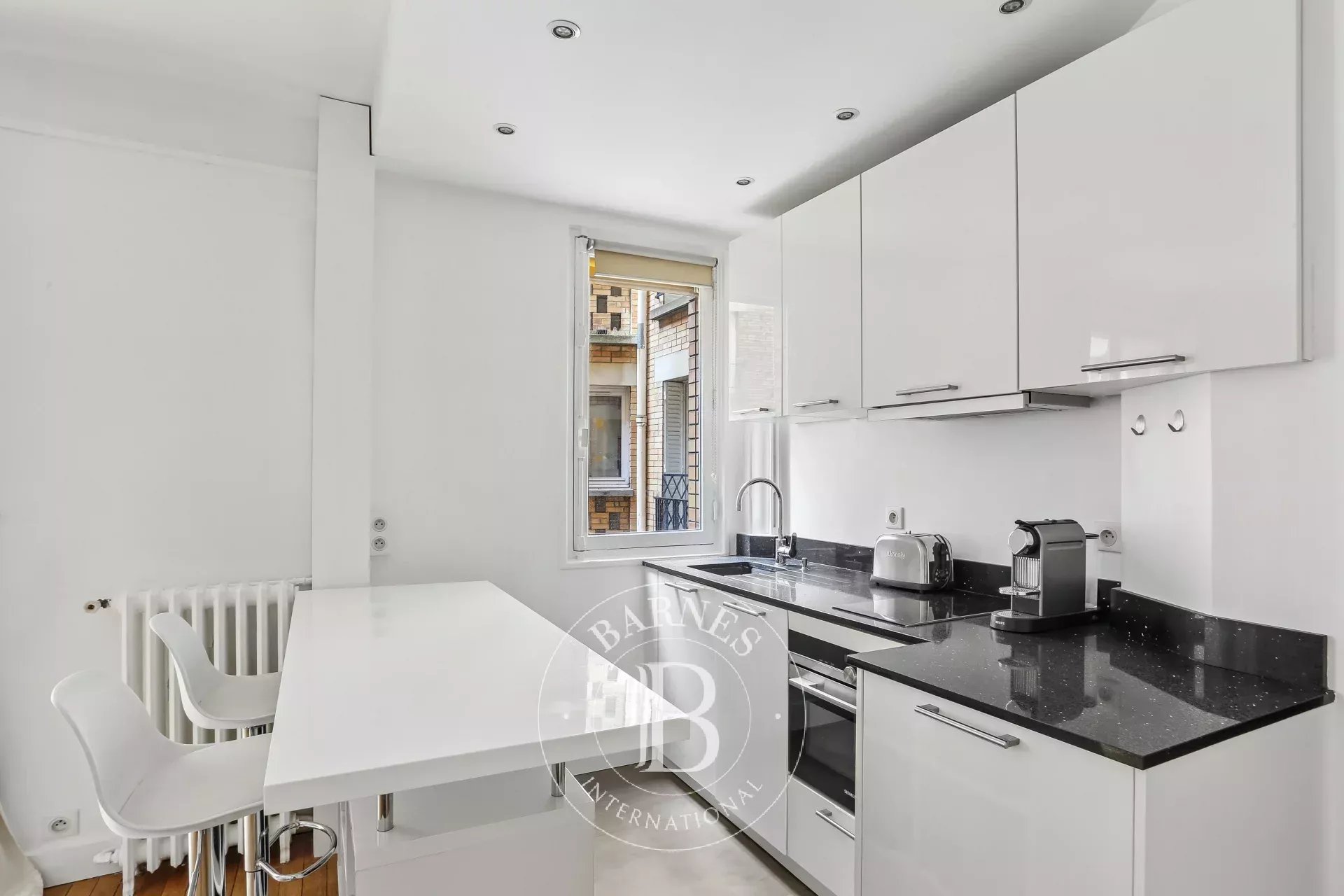 Apartment Paris 75016  -  ref 87031018 (picture 3)