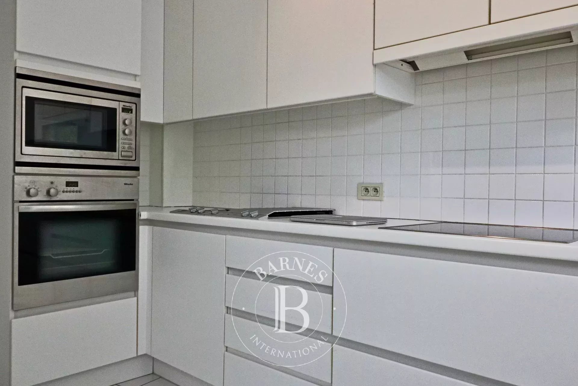 Roosevelt - flat 3bed 2bad terras garage