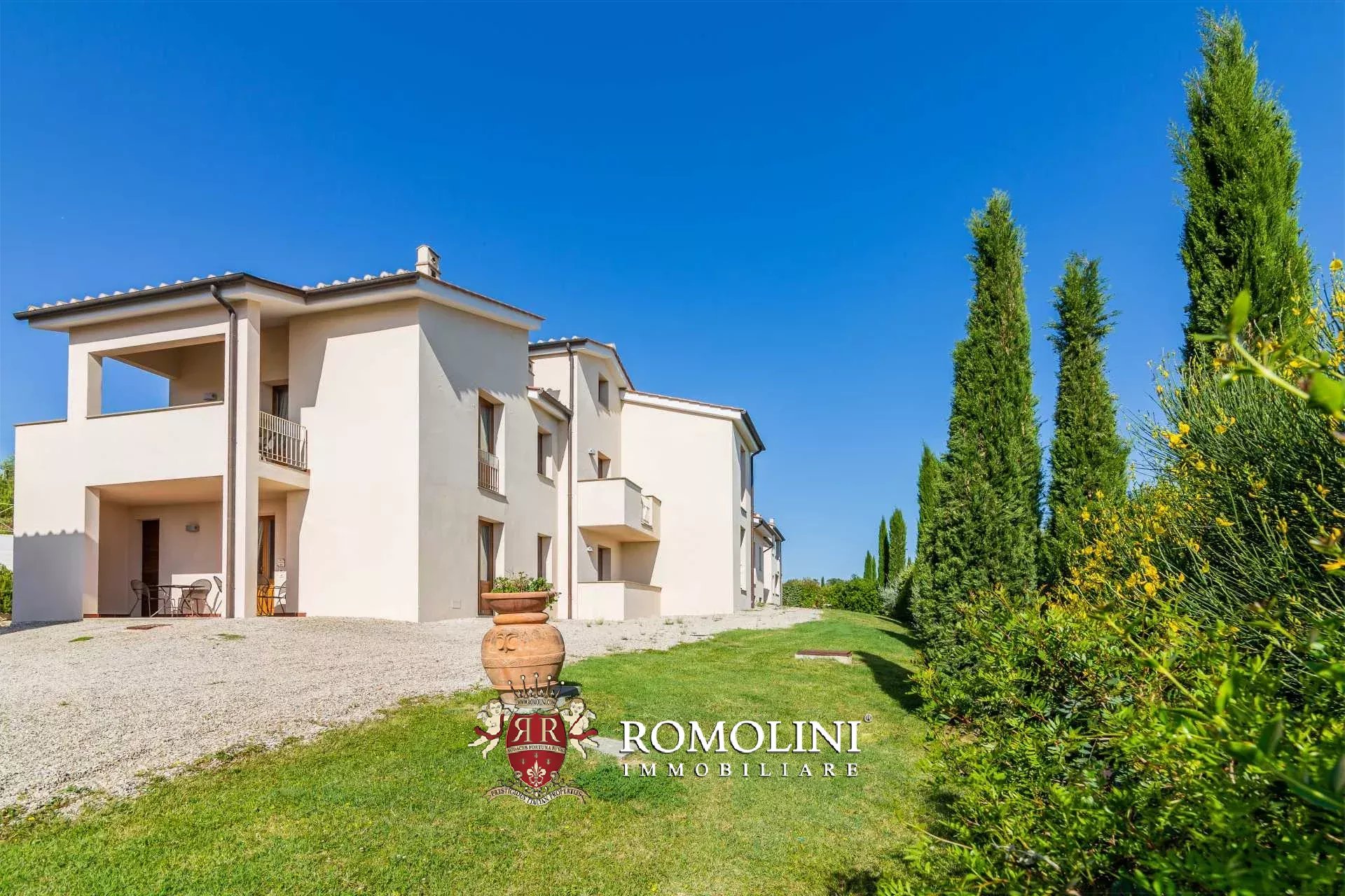 31 Bedroom Villa/Townhouse's Image 7