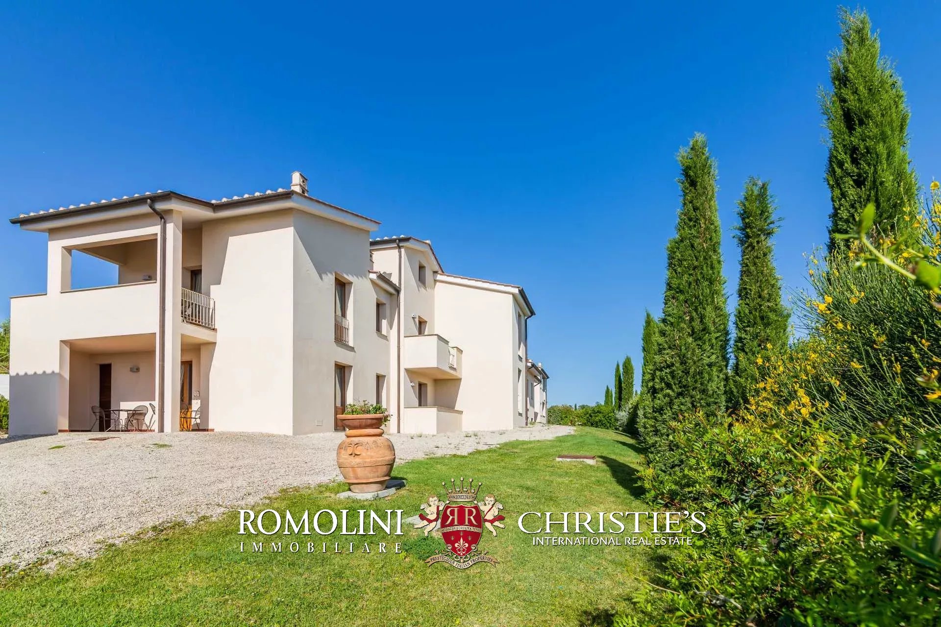 31 Bedroom Villa/Townhouse's Image 7