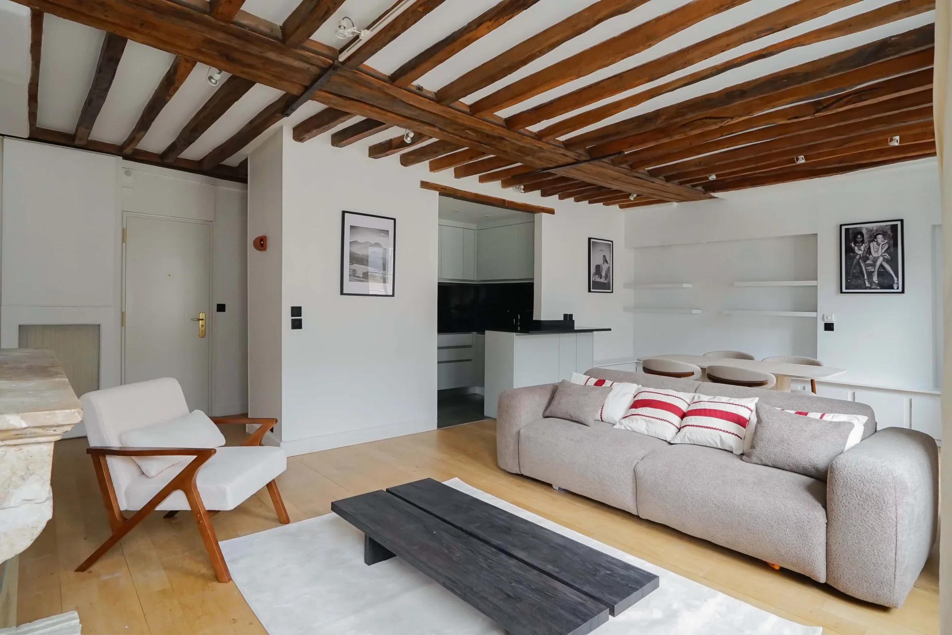 Paris 7e - RUE DU BAC