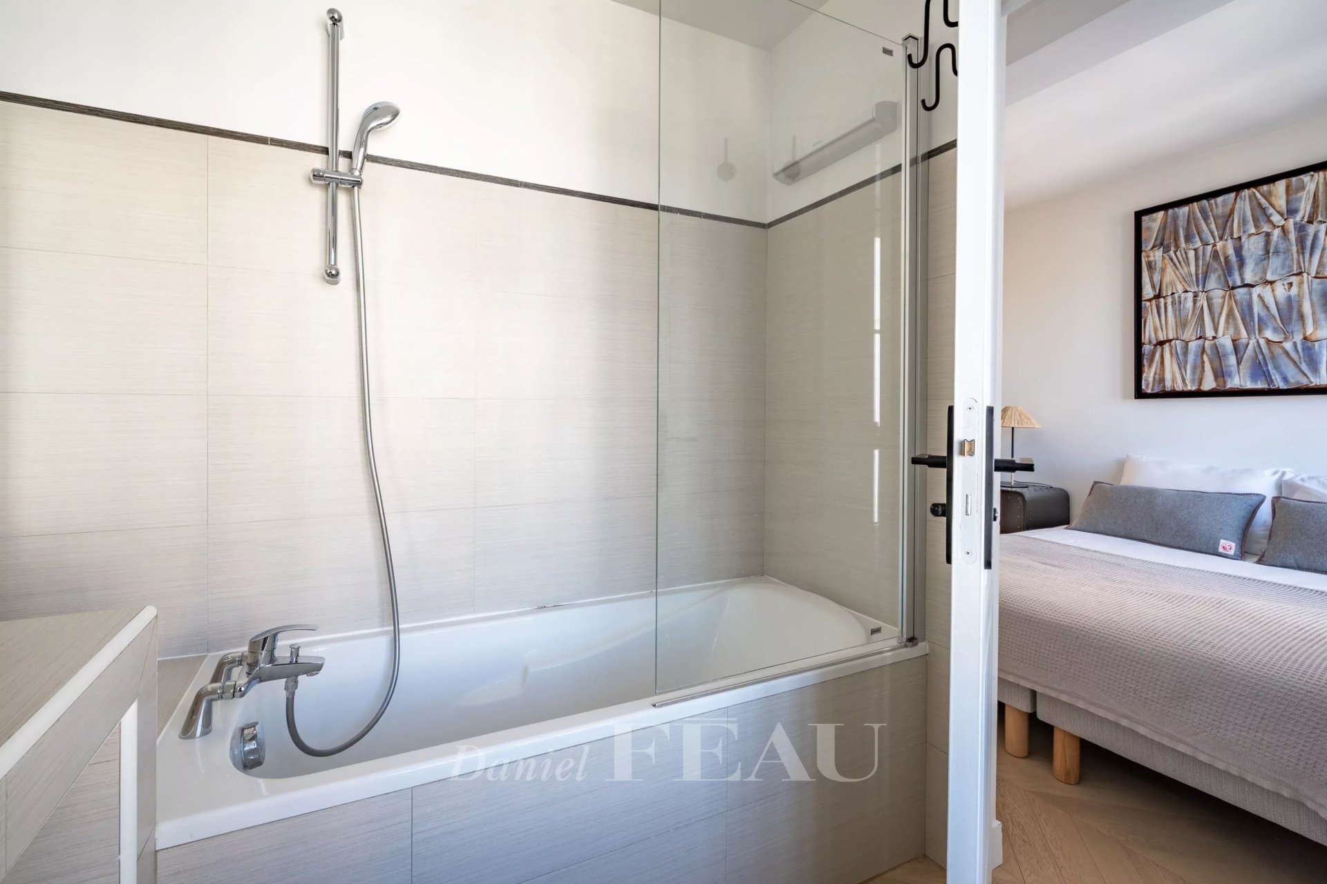 1 Bedroom Apartment/Flat's Image 11