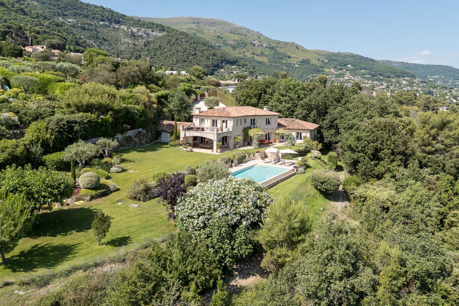 Close to Saint-Paul de Vence - Stunning Mas with panoramic sea view
